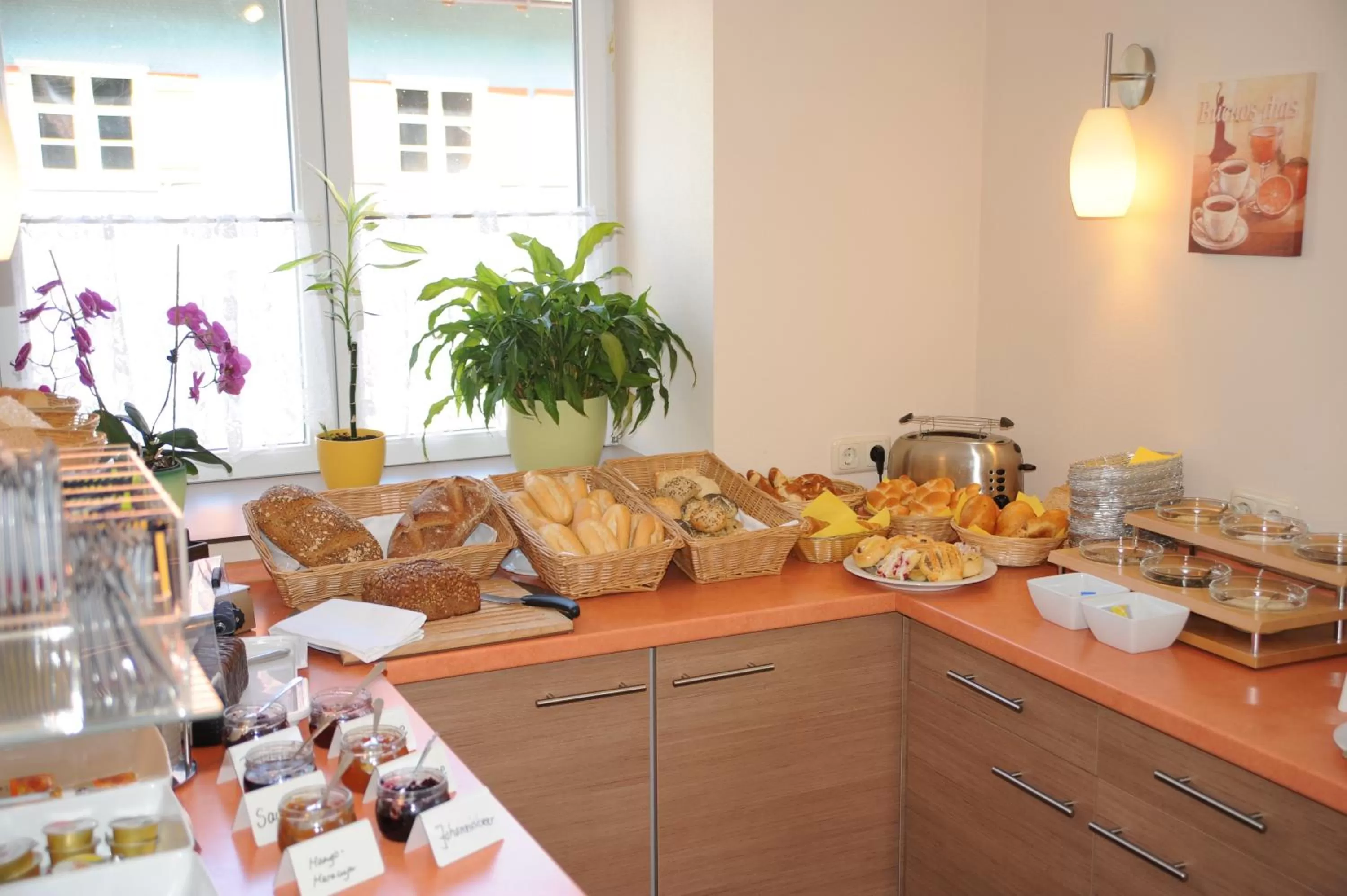 Buffet breakfast in Hotel Post