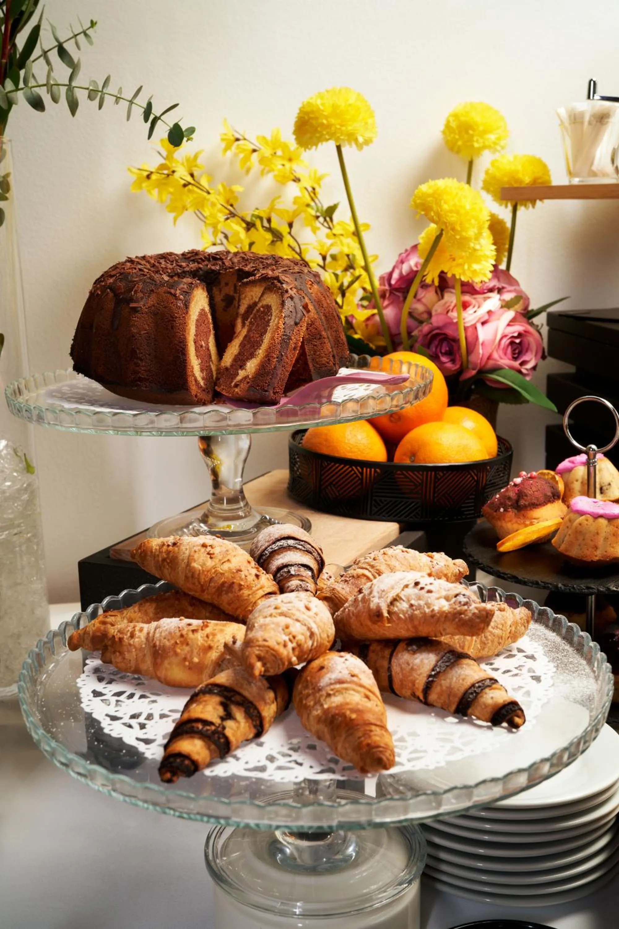 Restaurant/places to eat in Art Hotel Like