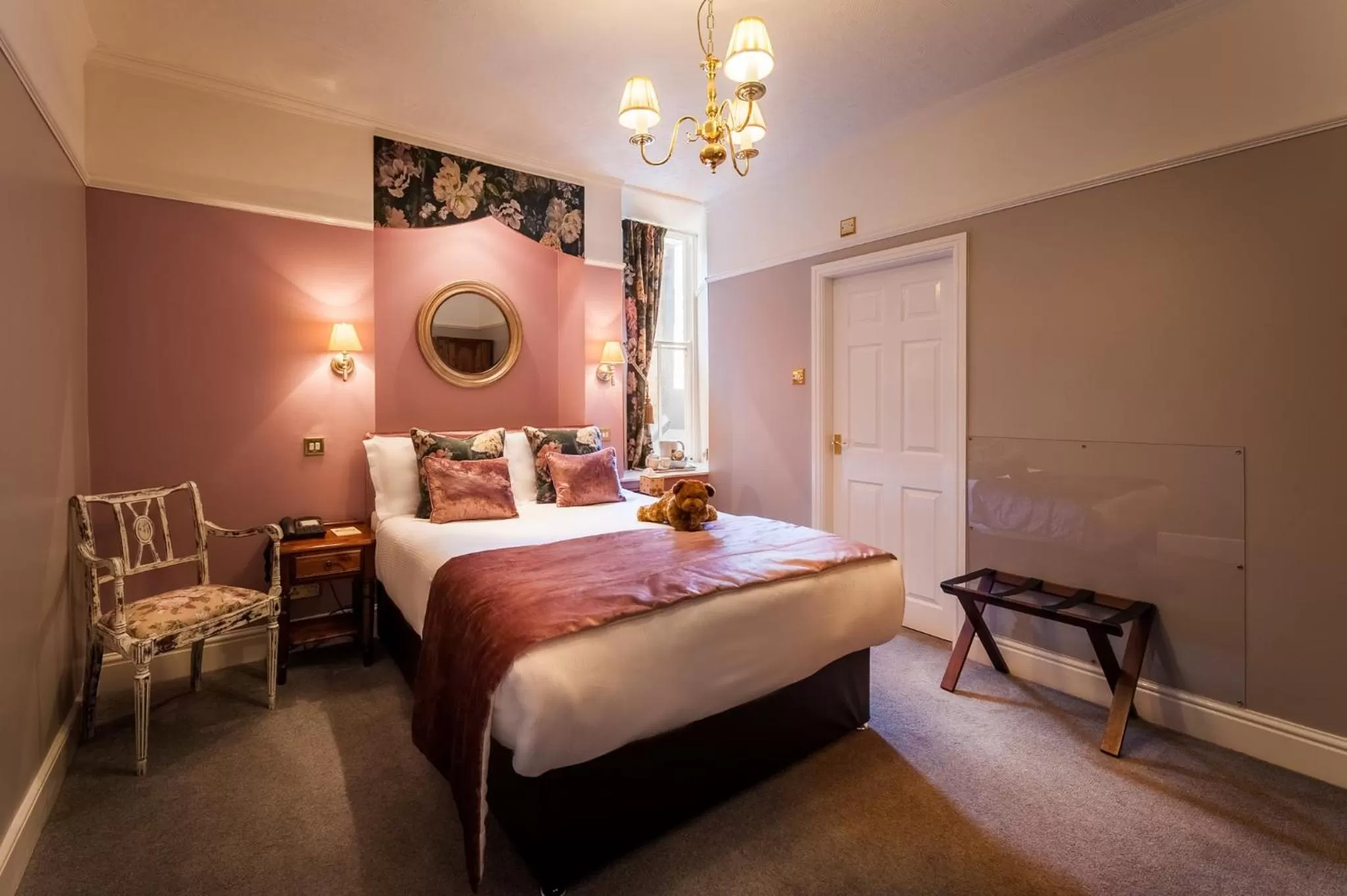 Bed in Old Hall Hotel