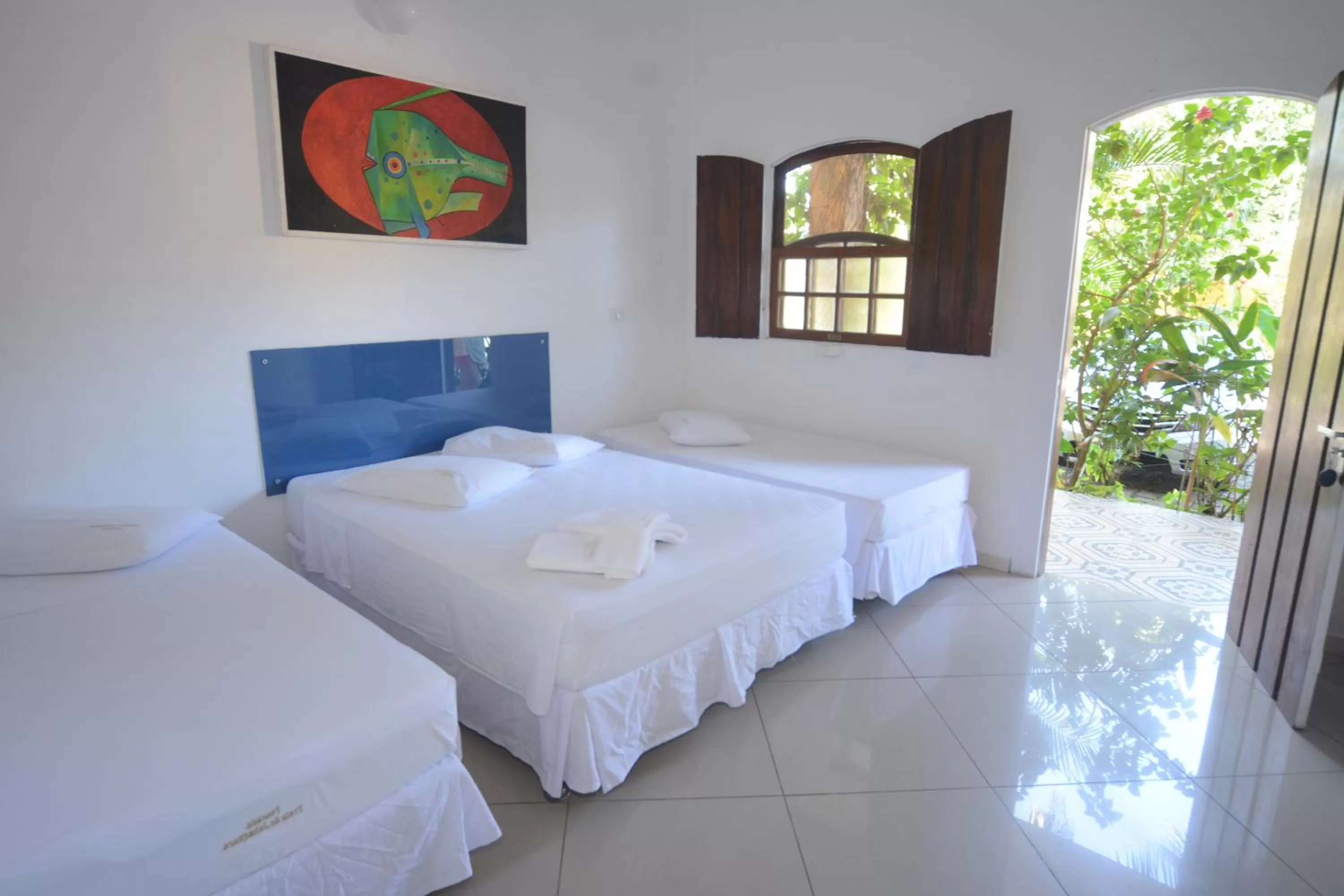 Photo of the whole room, Bed in Pousada Praia do Jabaquara