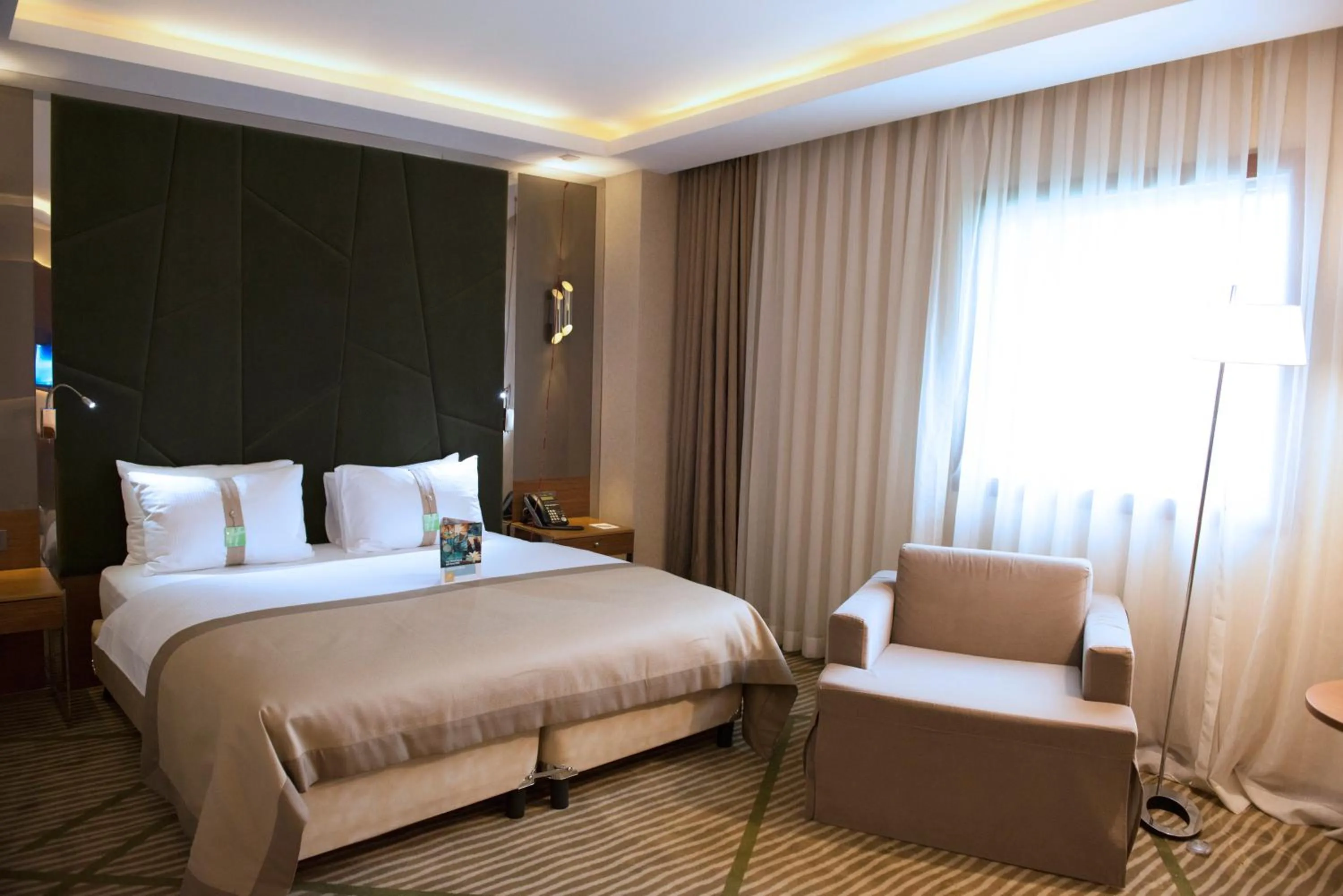 Photo of the whole room, Bed in Holiday Inn Gaziantep by IHG