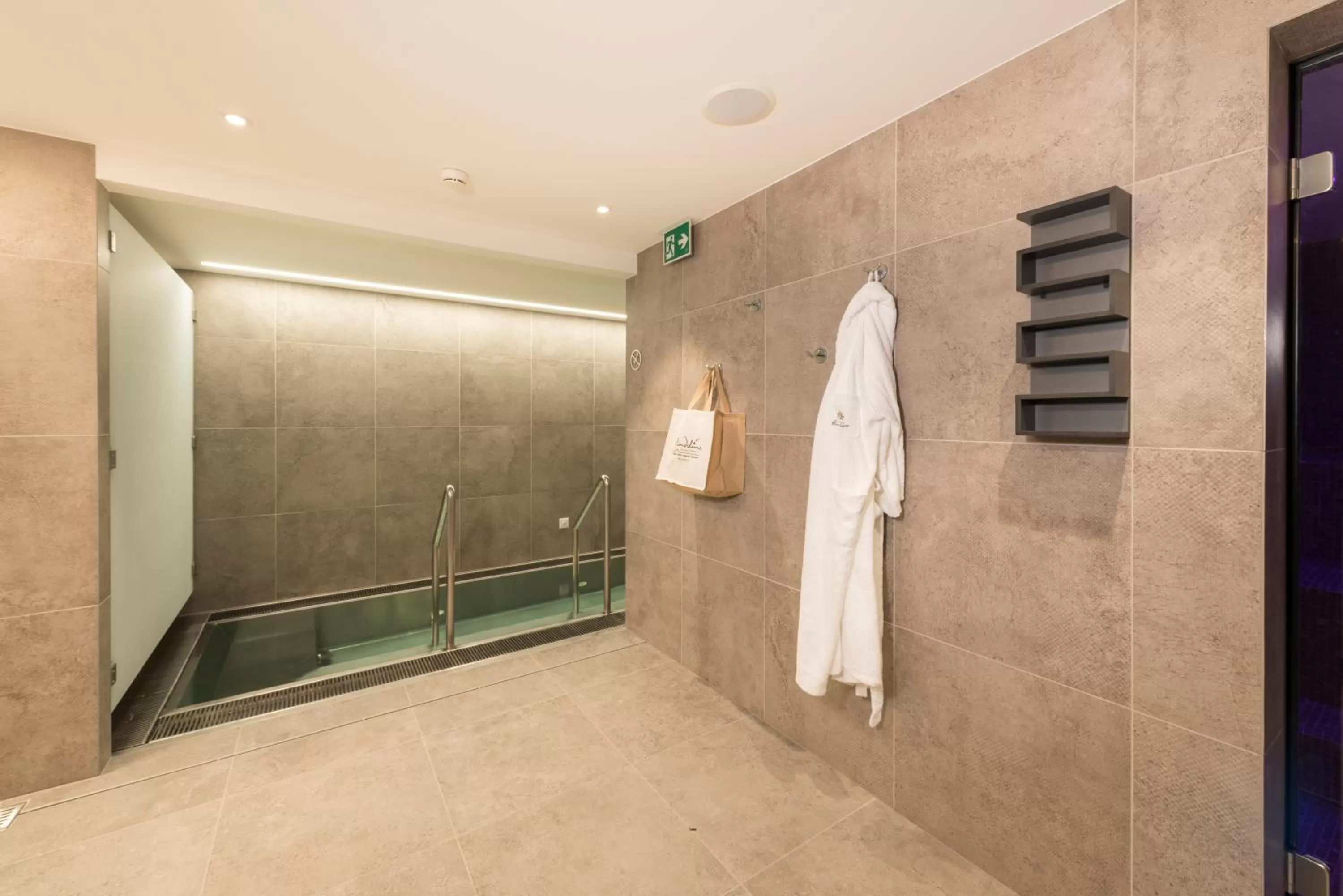 Spa and wellness centre/facilities, Bathroom in Sternwarte by Randolins