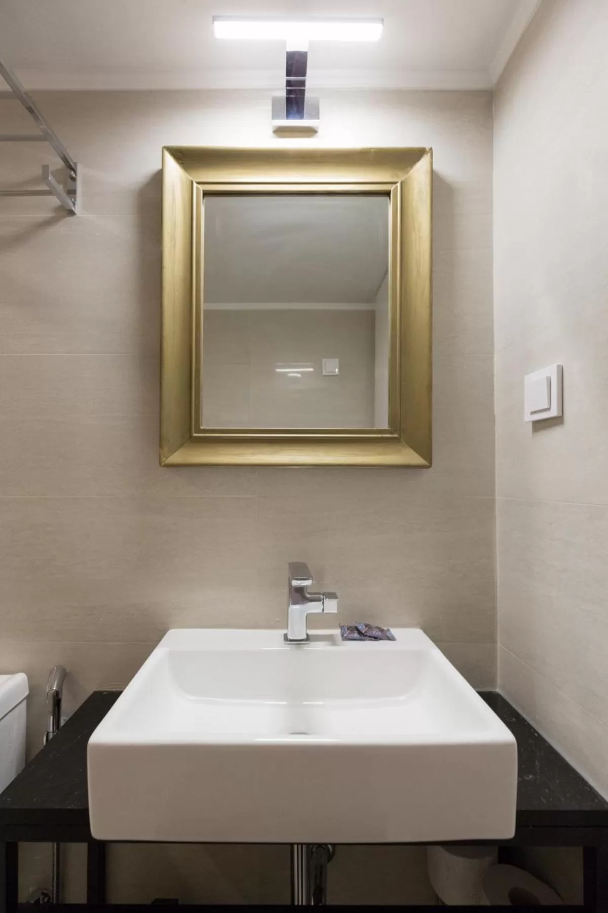 Troon of Athens Apartments