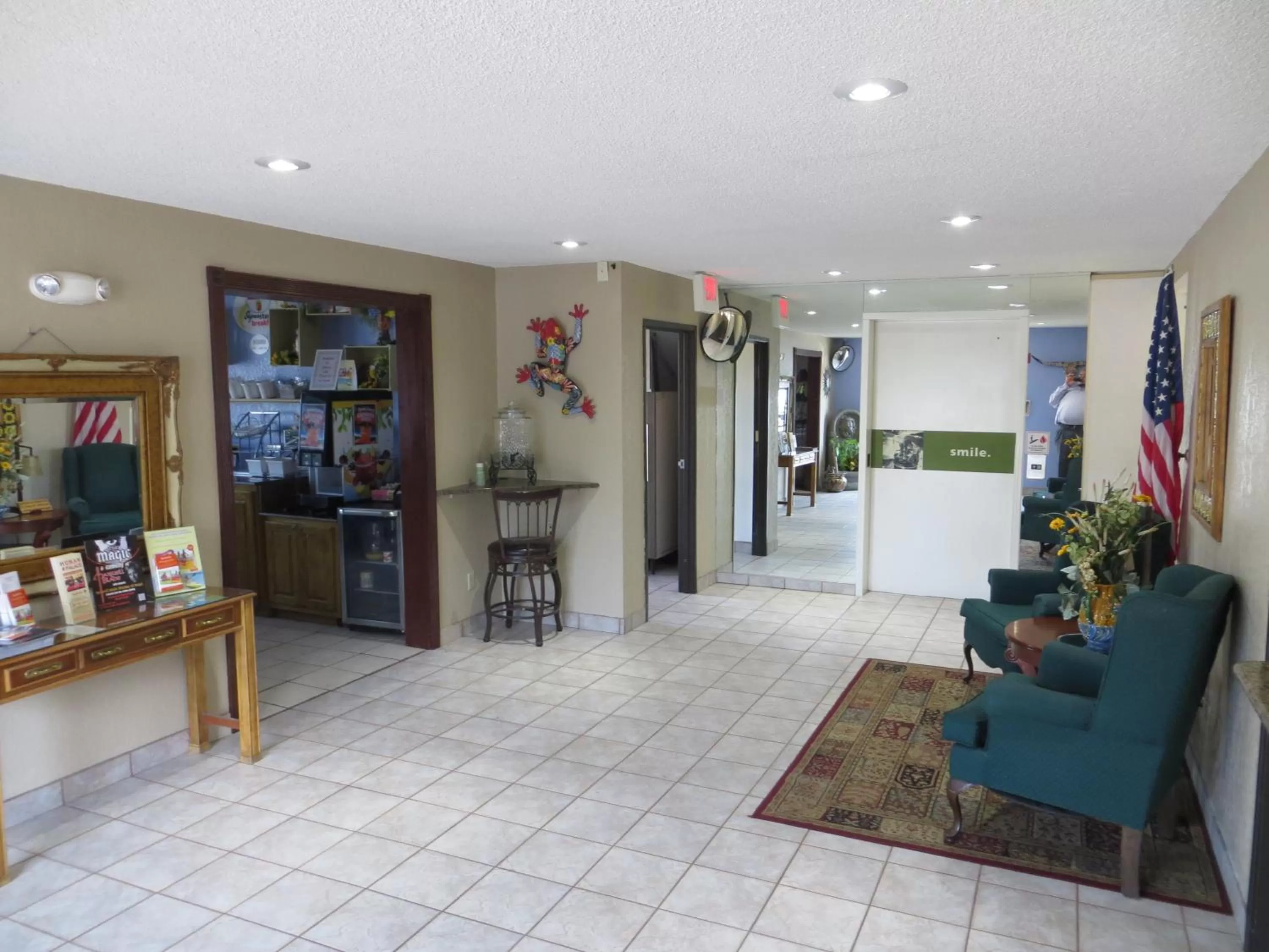 Lobby or reception in Super 8 by Wyndham Hot Springs