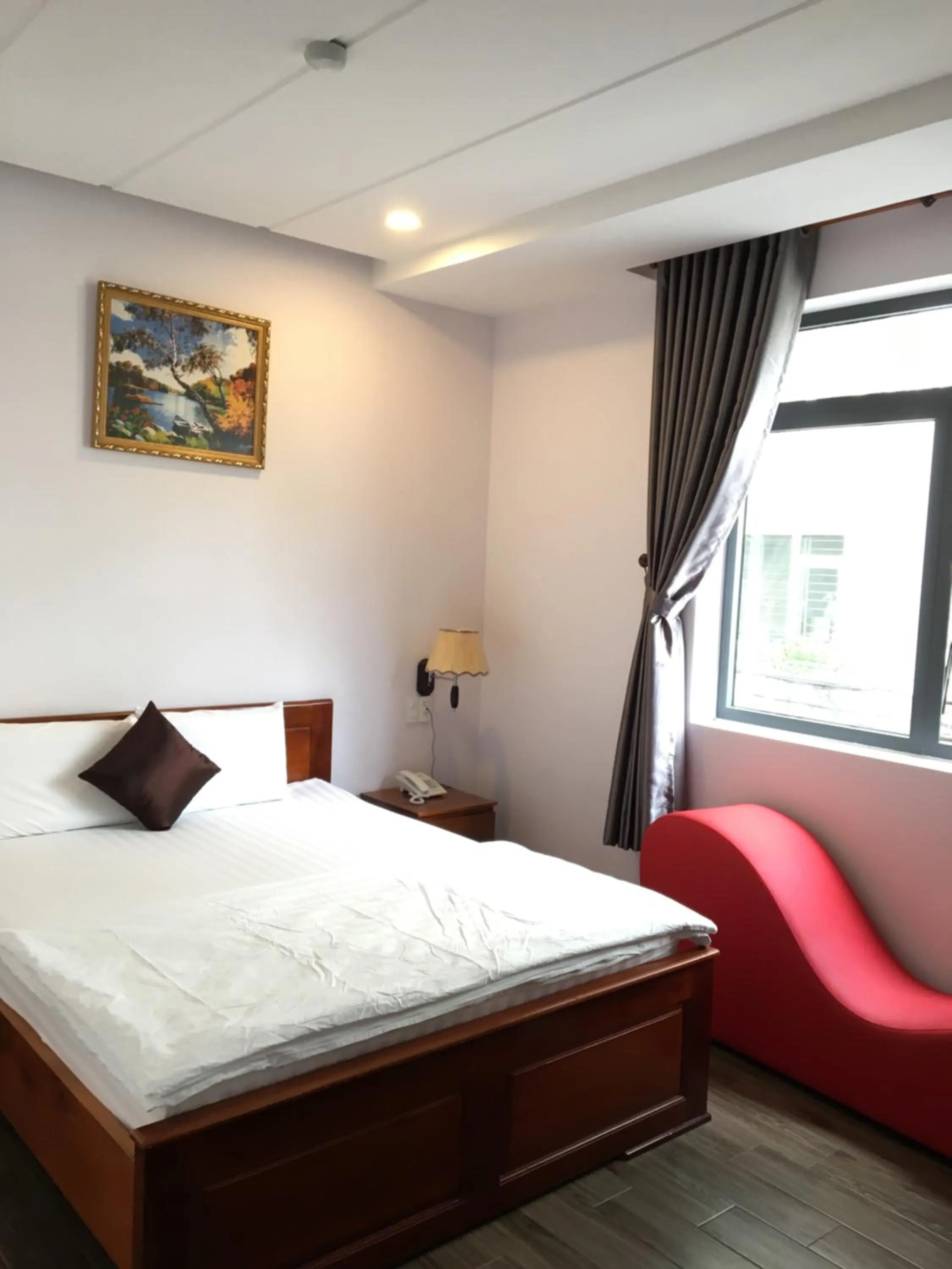 Bed in QUEEN VICTORIA Hotel