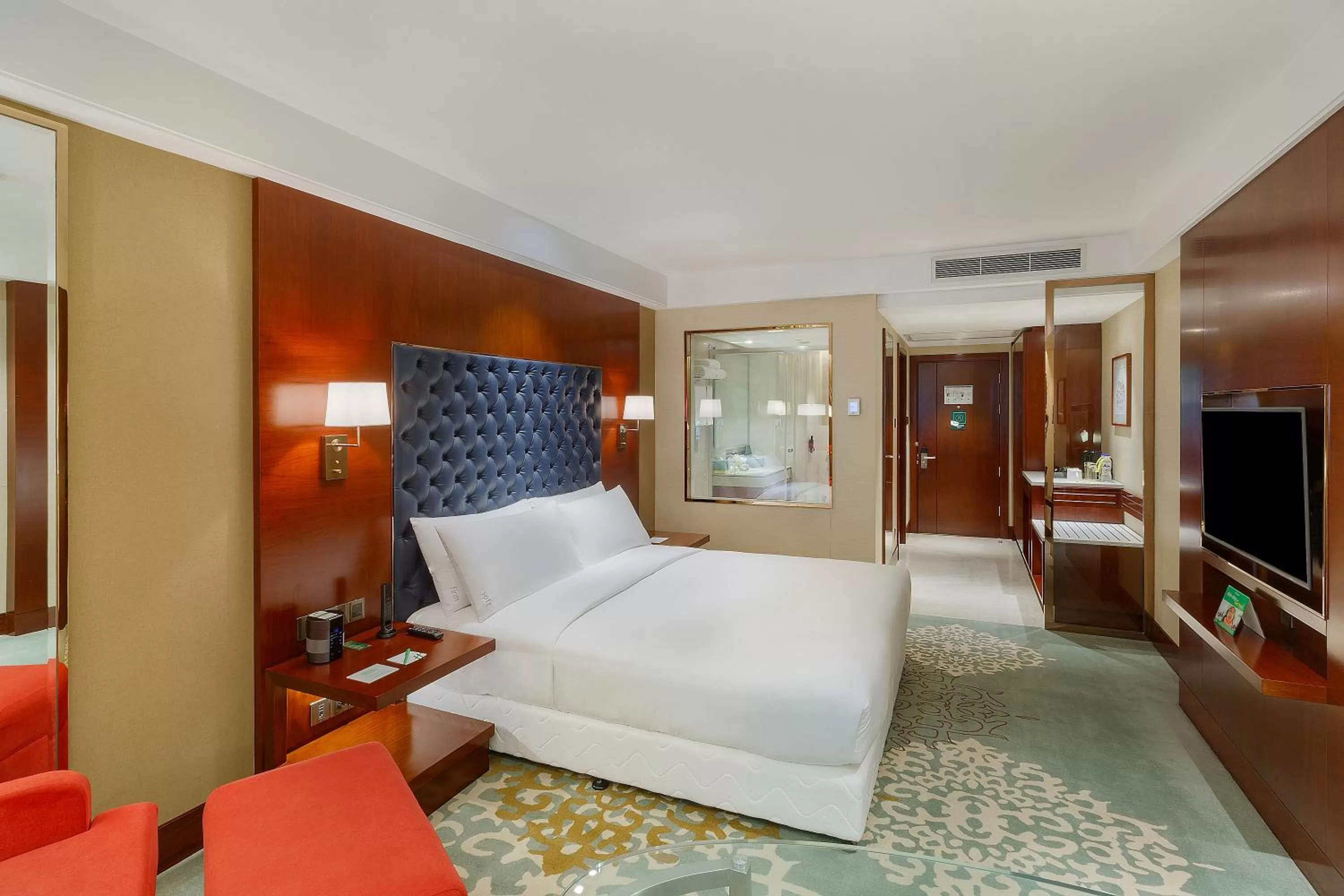 Bed in Holiday Inn Dhaka City Centre by IHG