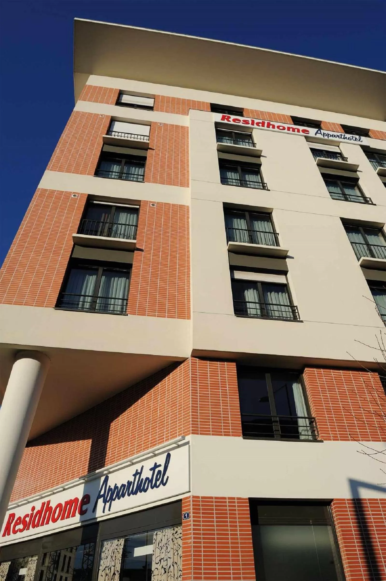 Facade/entrance in Residhome Paris-Evry