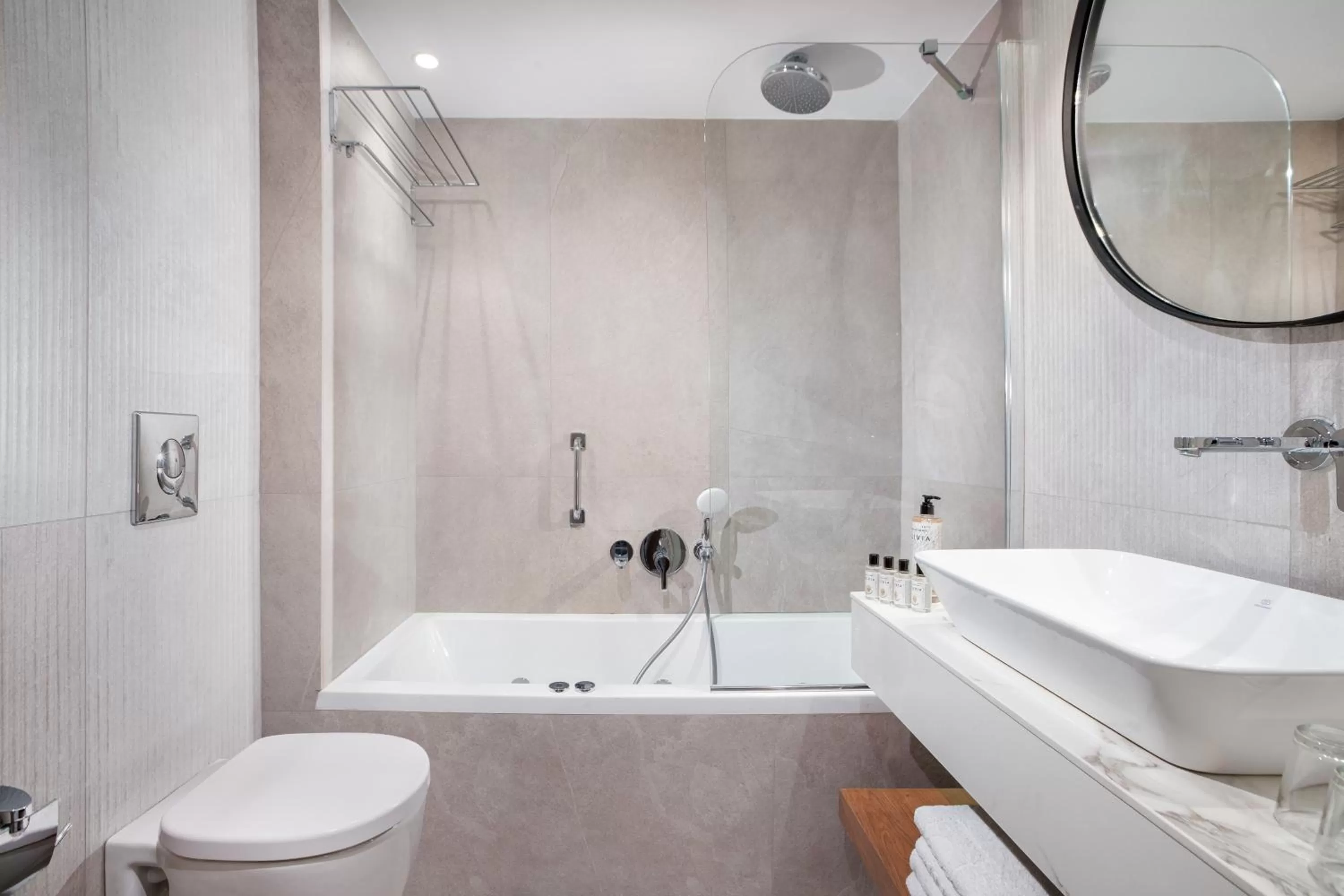 Bathroom in Platanista Hotel