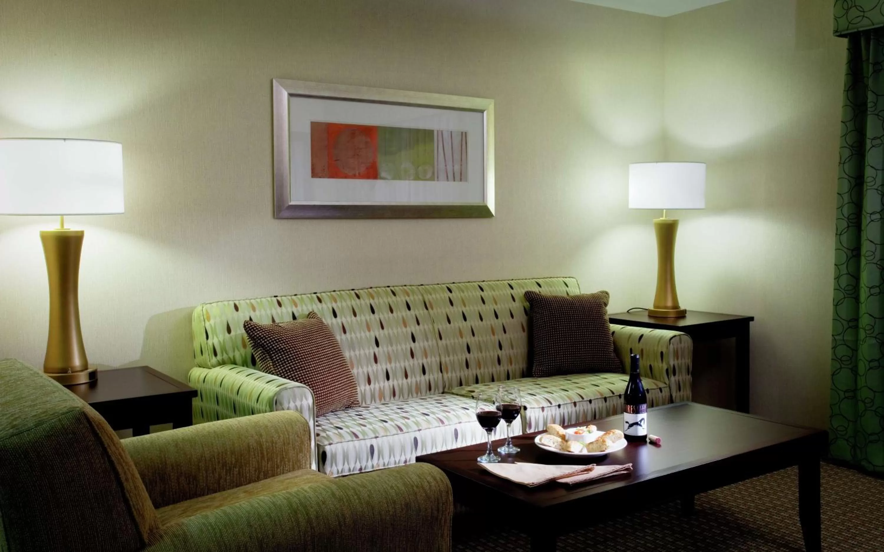 King Suite in Hilton Garden Inn Seattle/Bothell