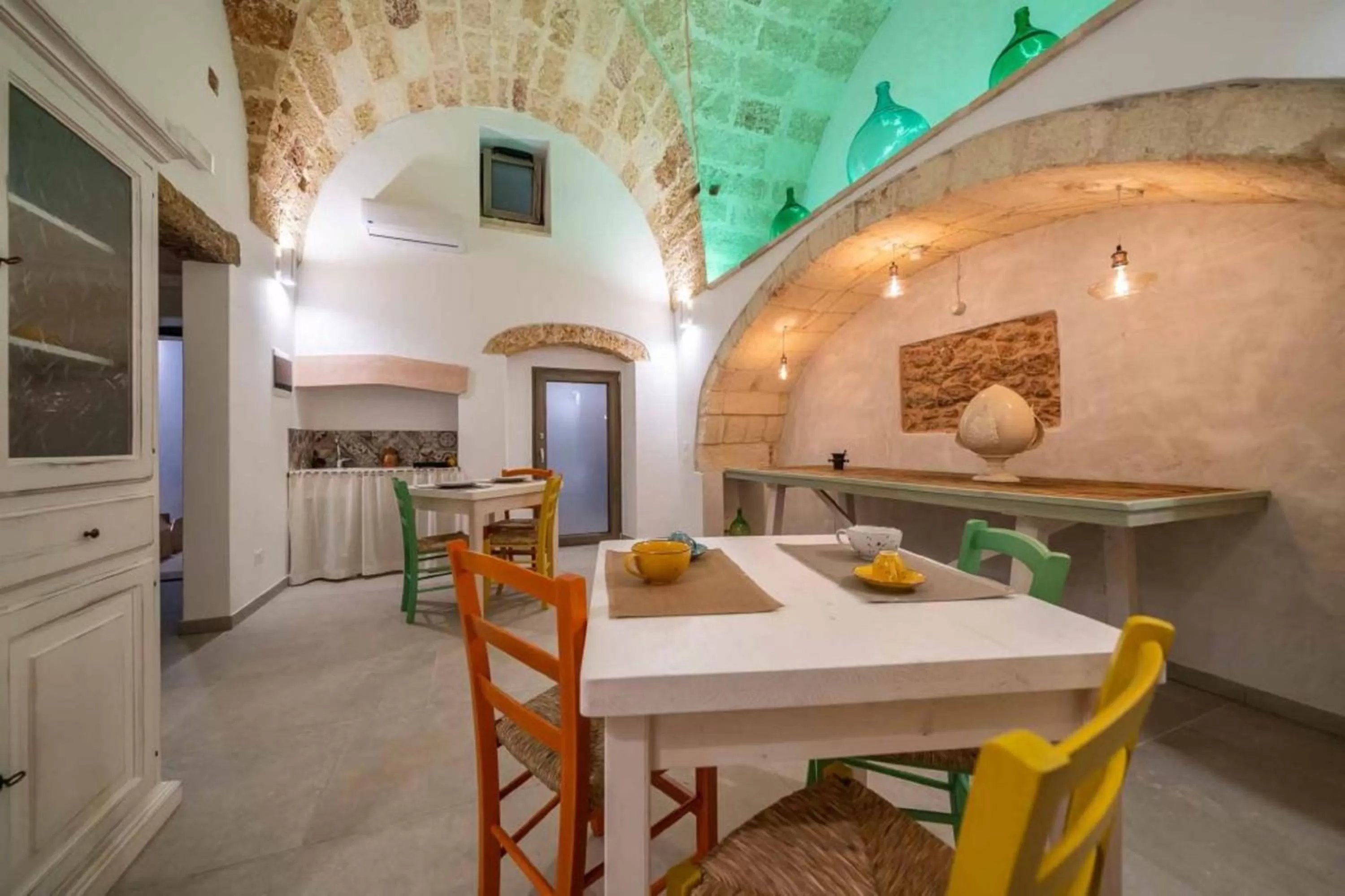 Restaurant/places to eat in Corte Janca