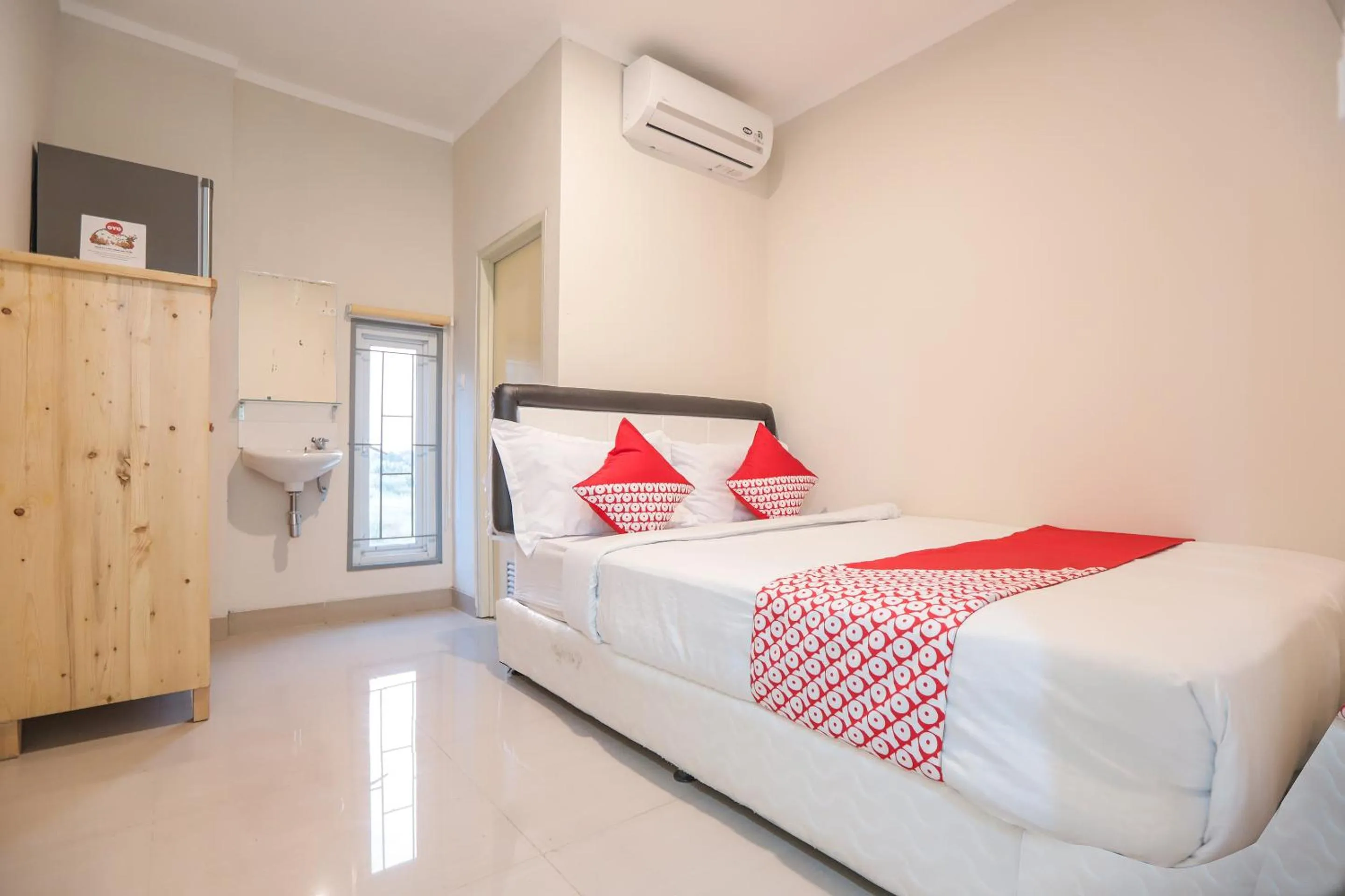 Standard Double Room in OYO 387 Alfa Guesthouse