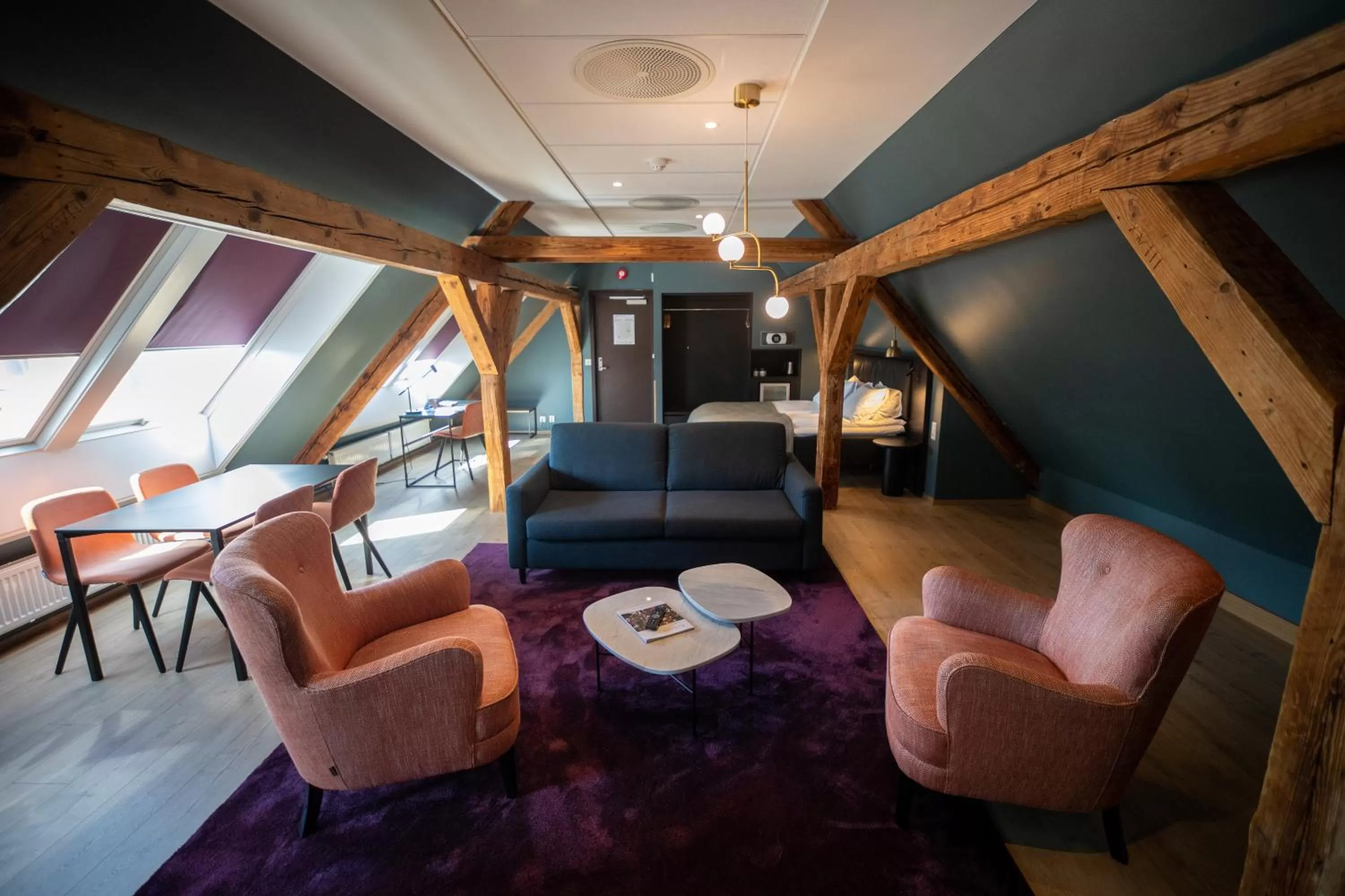 Bed in Hotell Bondeheimen