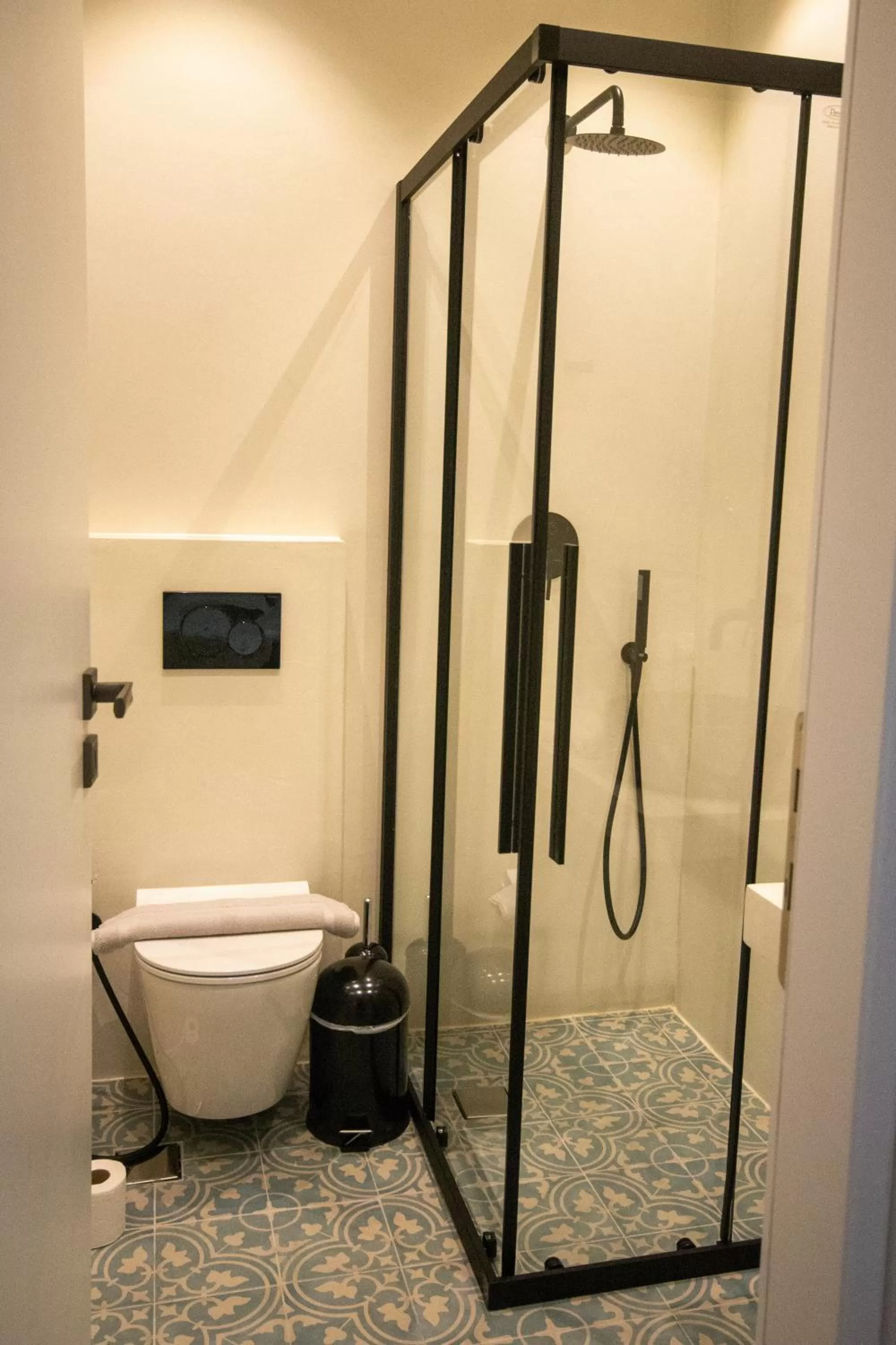 Bathroom in Porto Enetiko