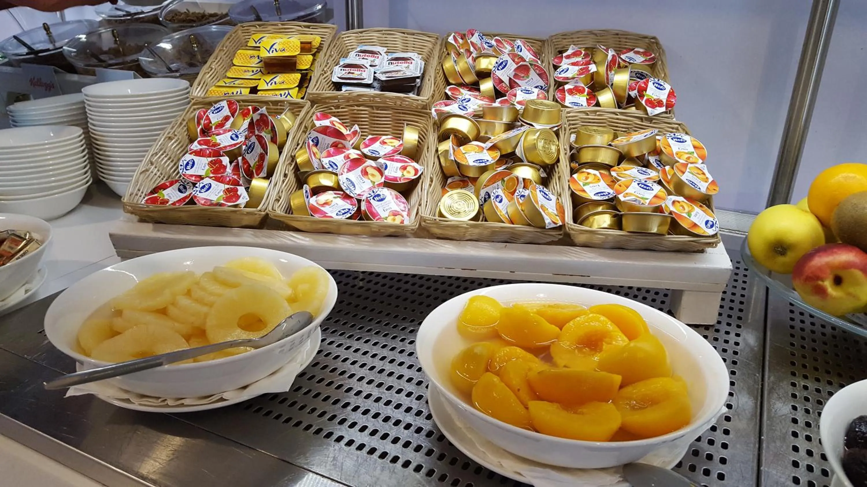 Breakfast in Aurea Hotel