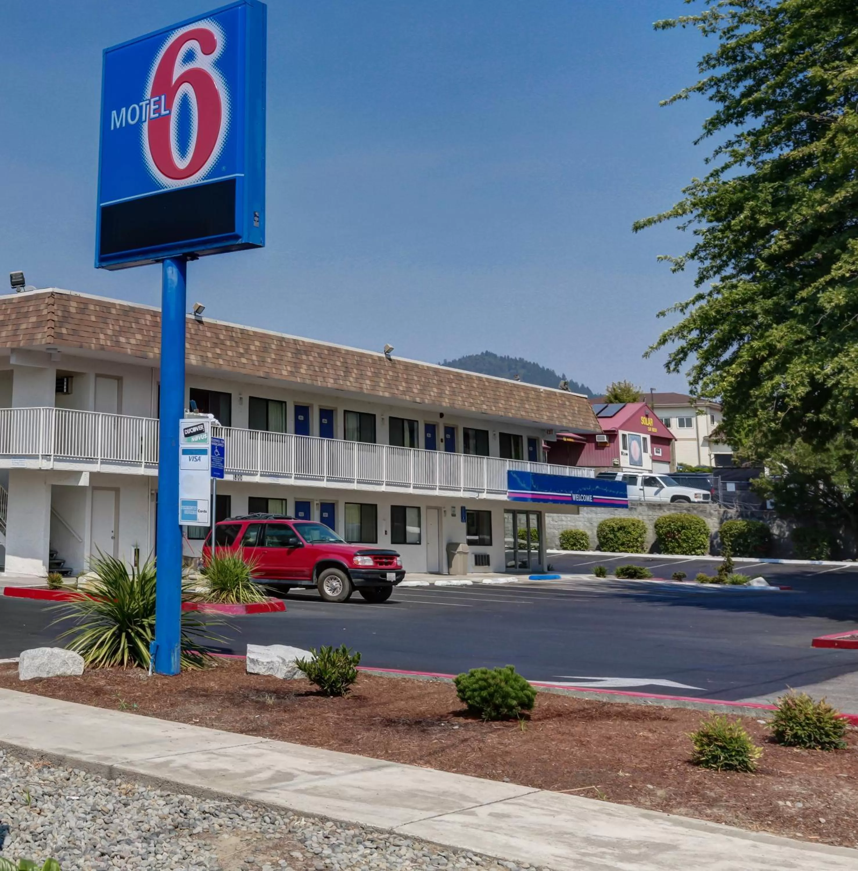 Facade/entrance in Motel 6-Grants Pass, OR
