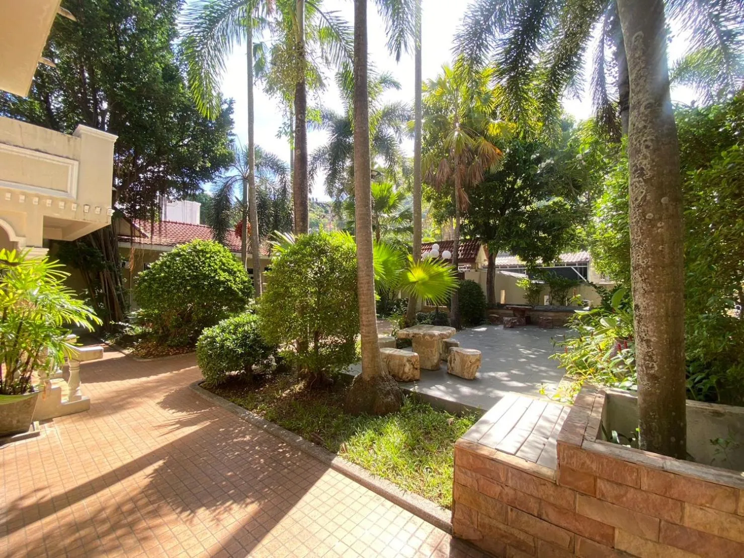 Natural landscape in Garden Home Kata