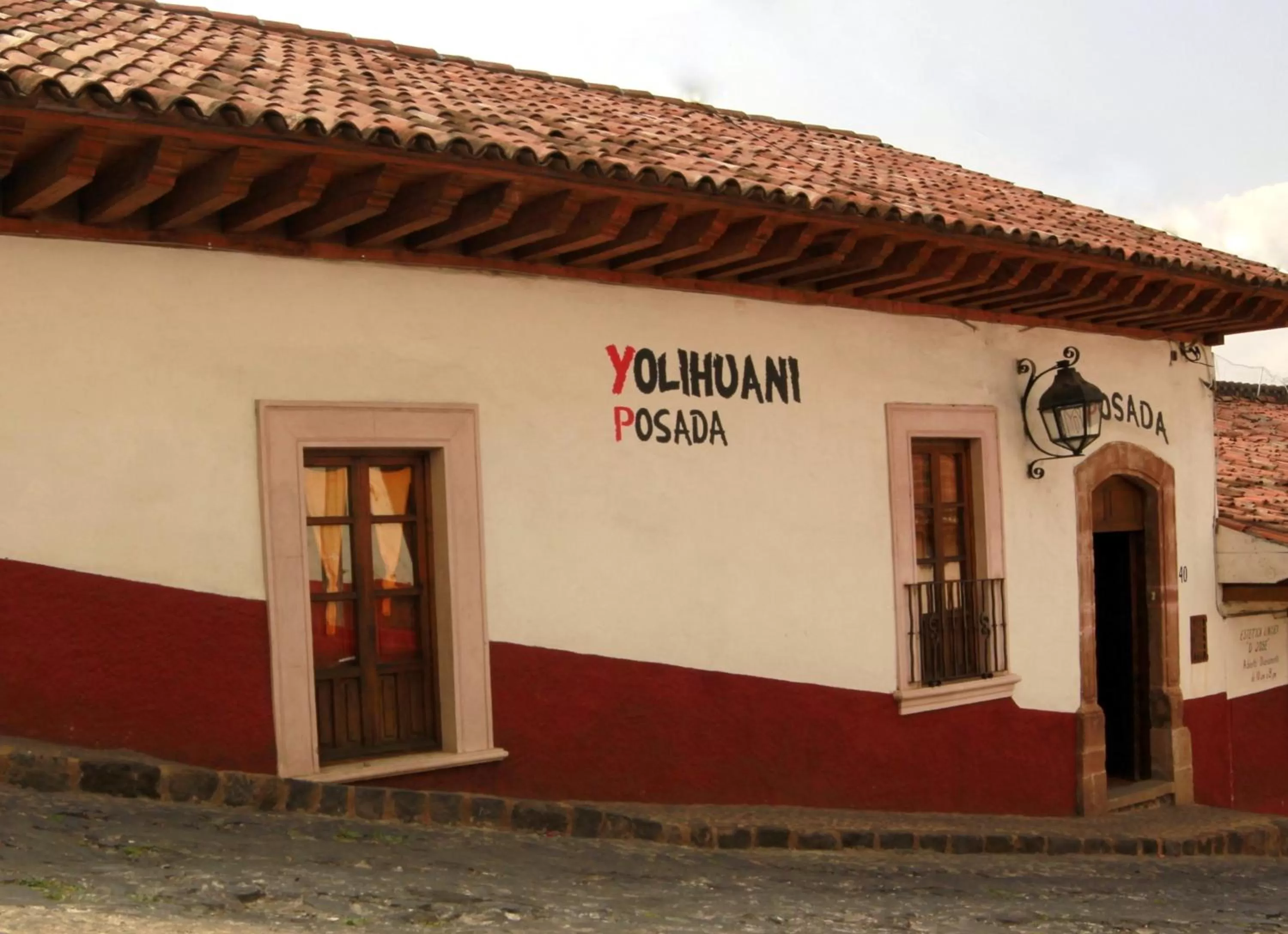 Facade/entrance in Posada Yolihuani