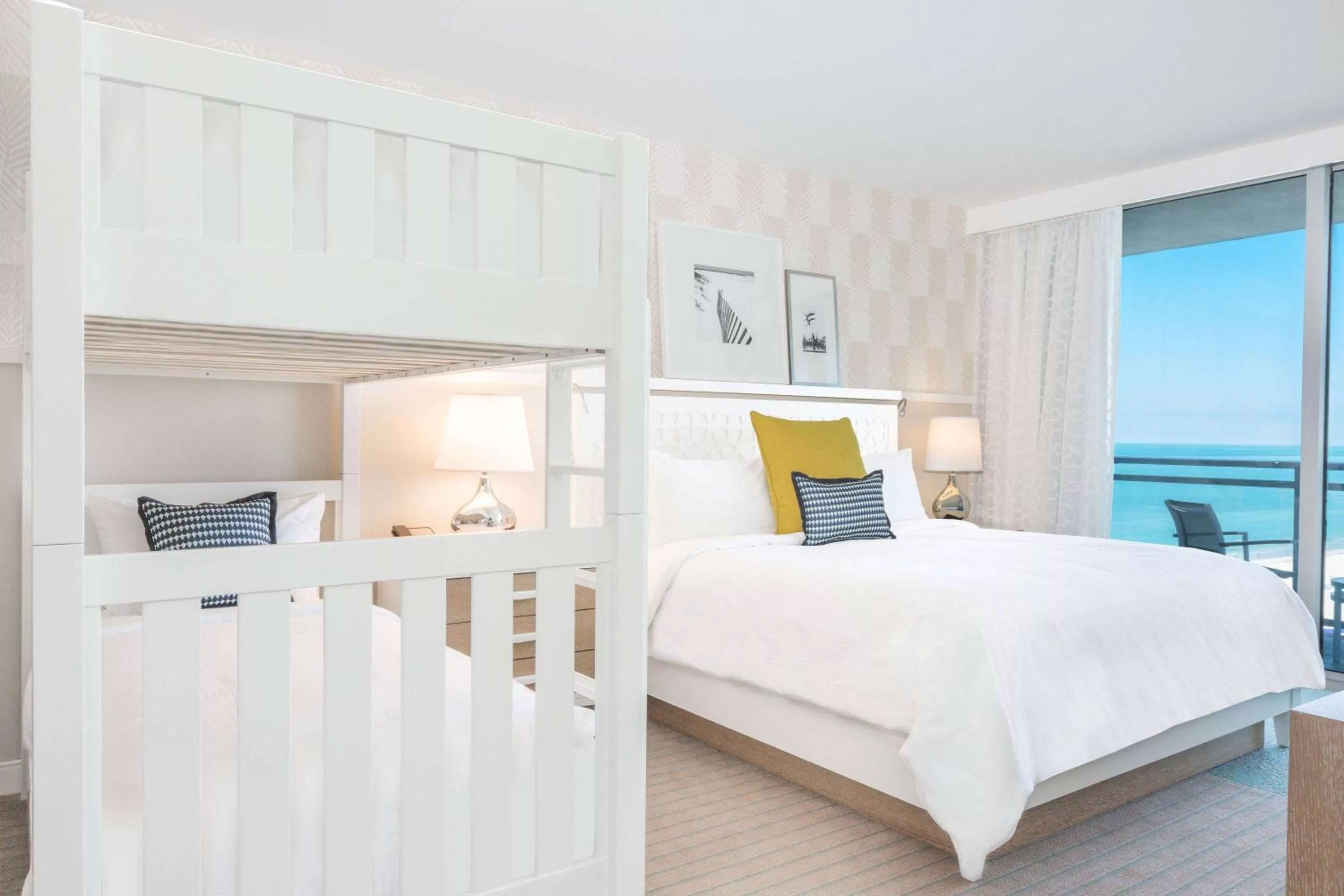 Photo of the whole room, Bed in Wyndham Grand Clearwater Beach