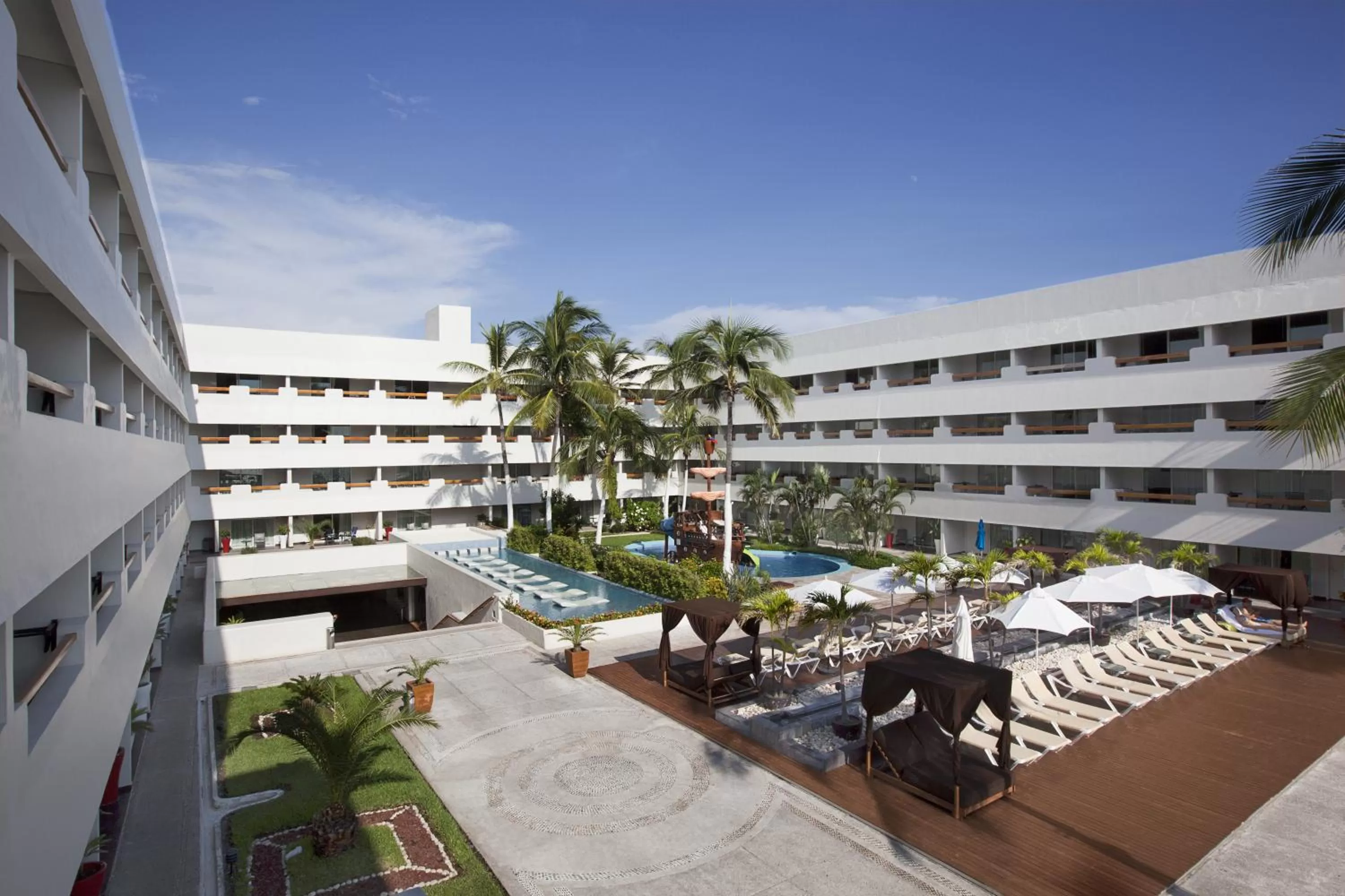 Property building in Emporio Mazatlan