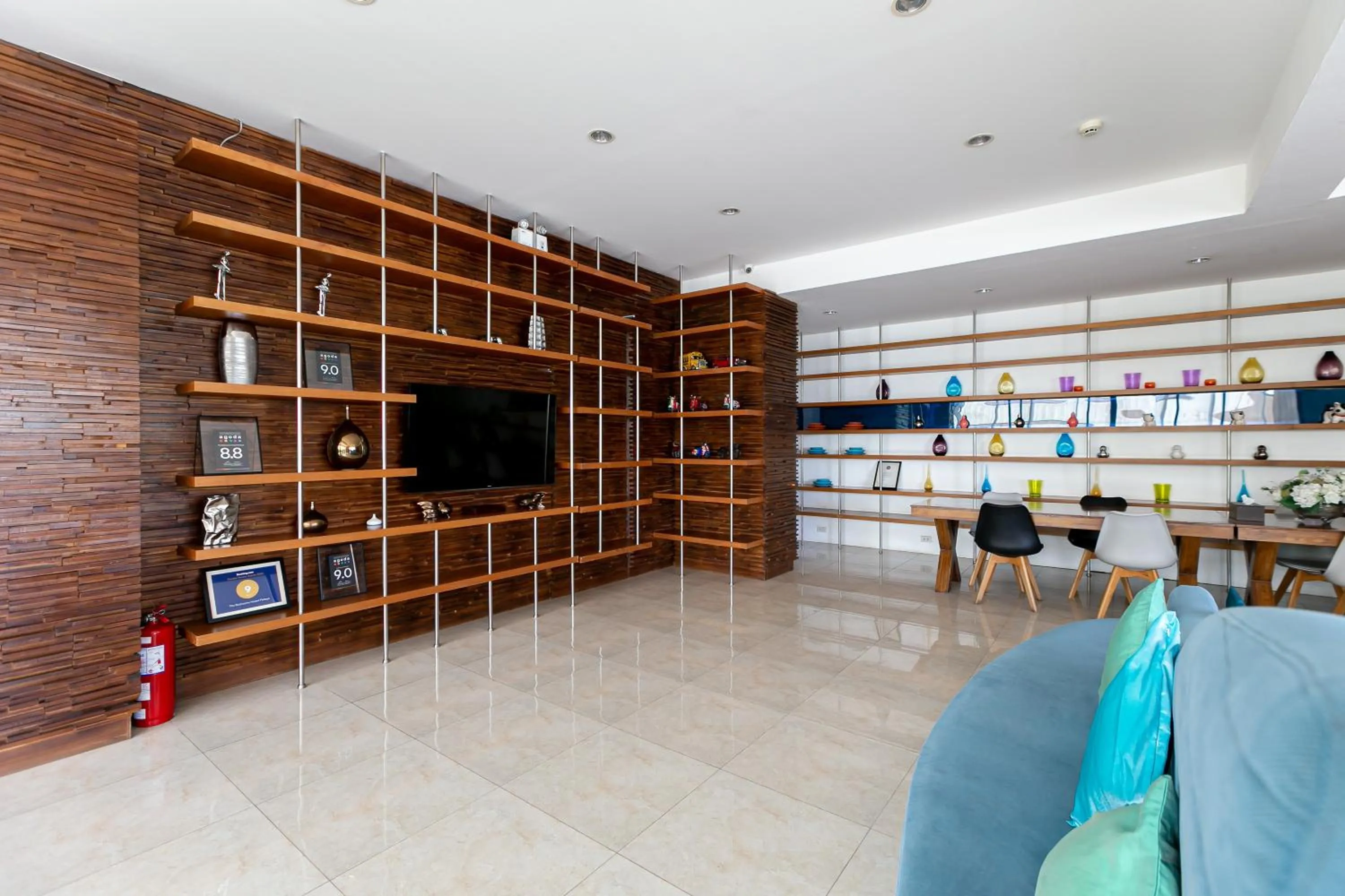 TV and multimedia in The Bedrooms Hostel Pattaya