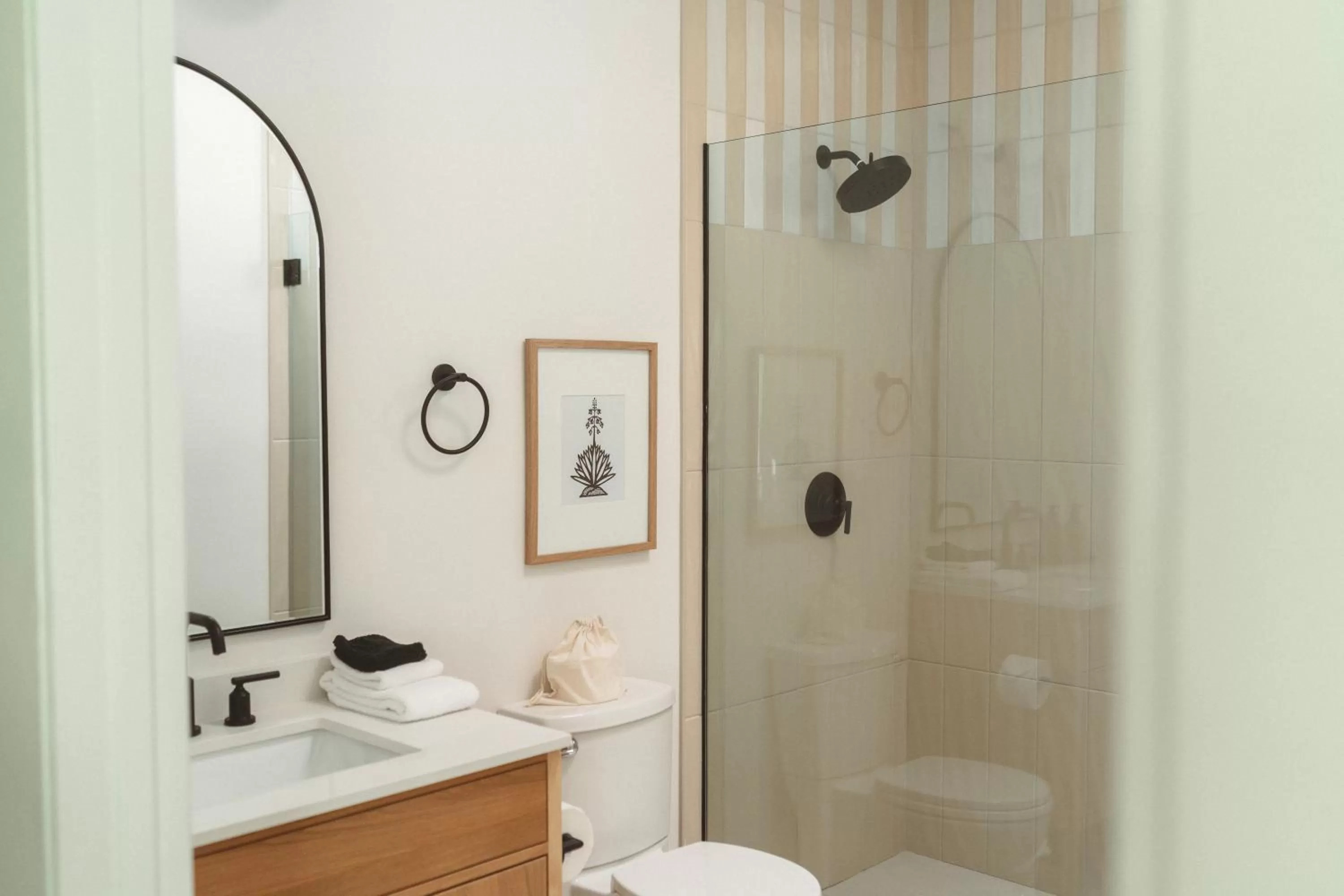 Shower in Yara Hotel - Adults Only