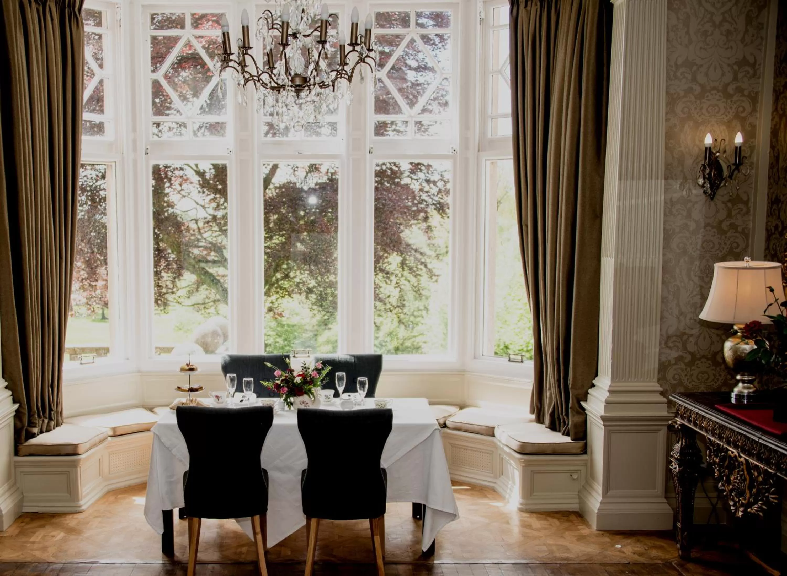 Restaurant/places to eat in Inglewood House and Spa