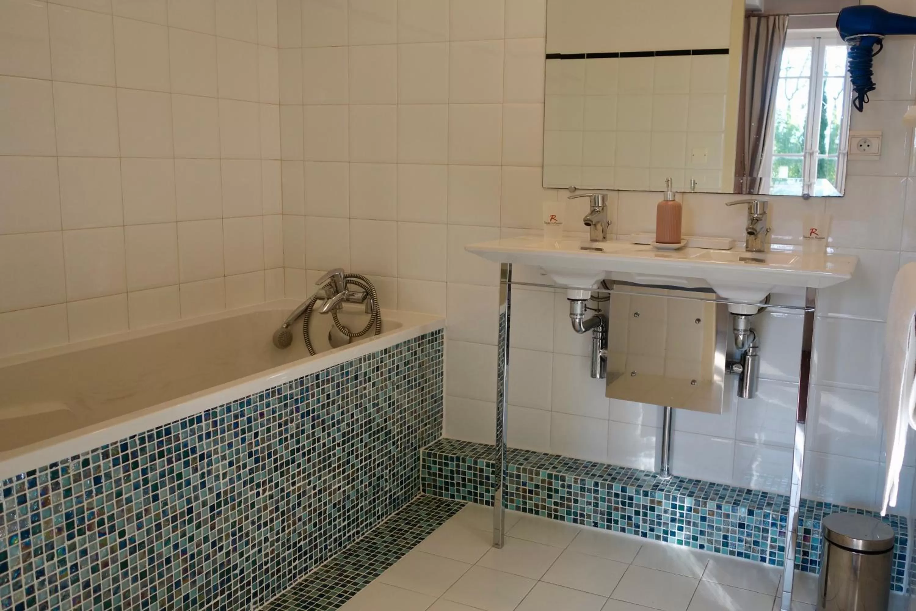Bathroom in Domaine de Rasigous