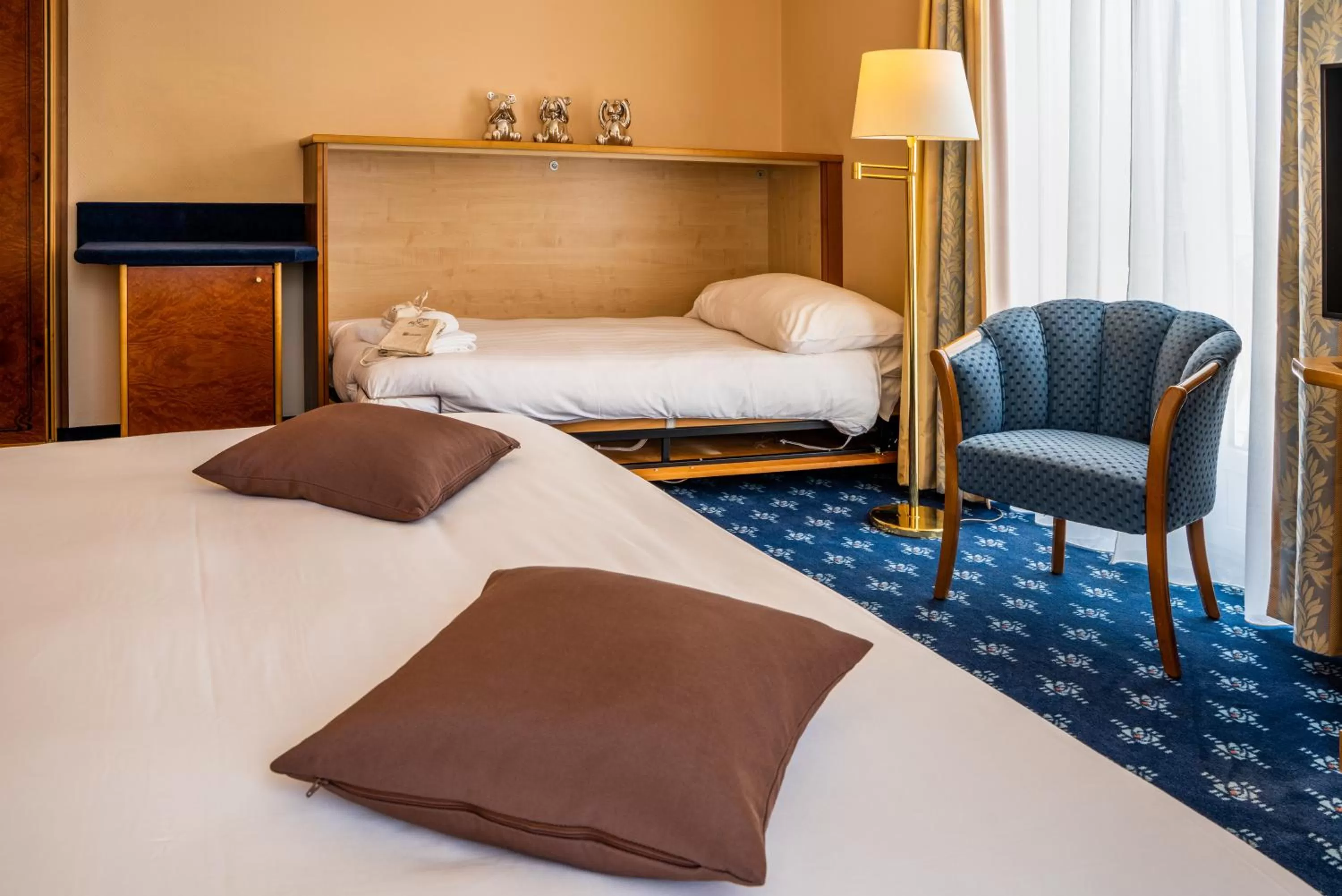 Photo of the whole room, Bed in Best Western Plus Hotel Mirabeau