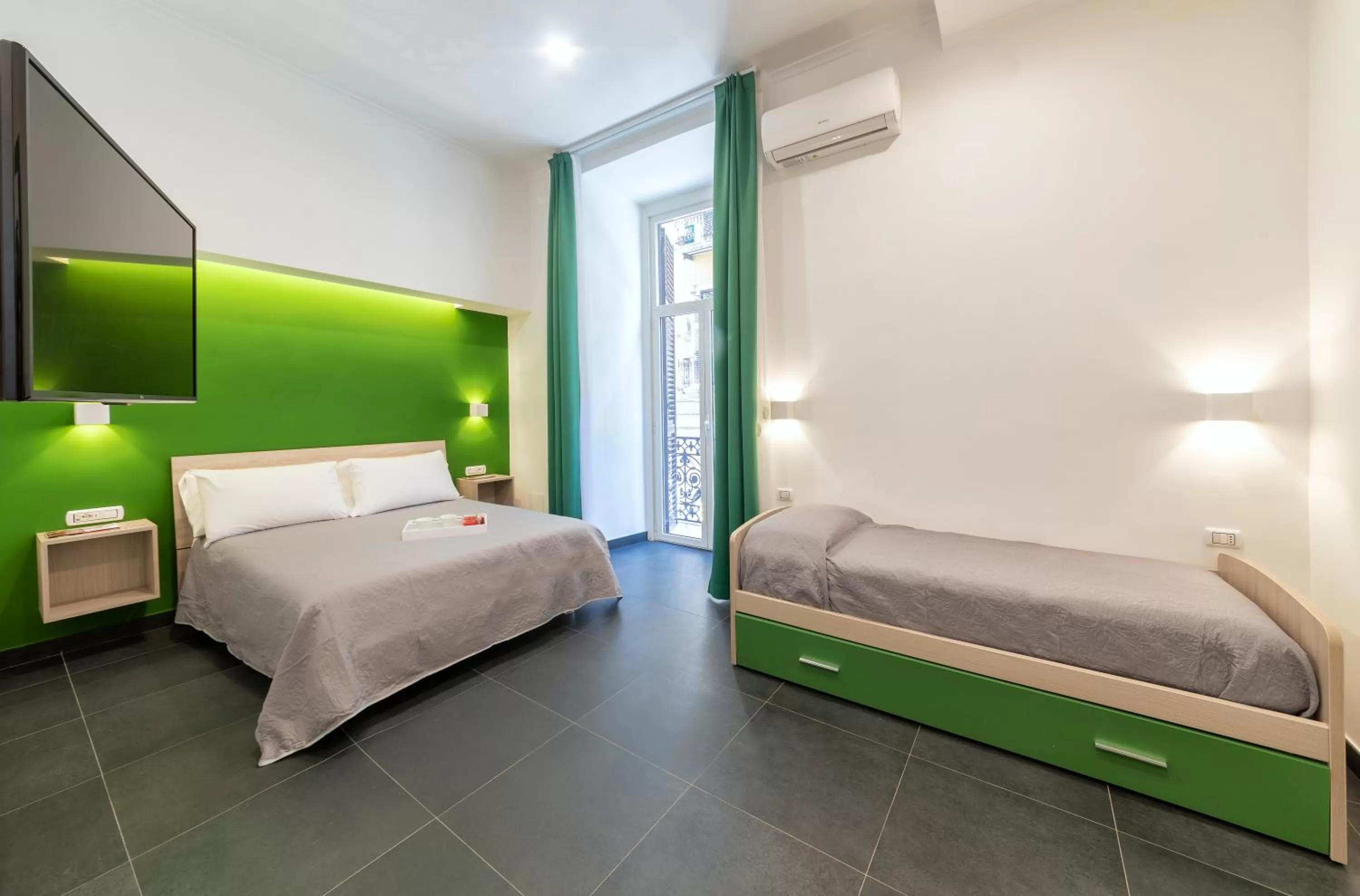 Bed in Neapolitan Breakfast