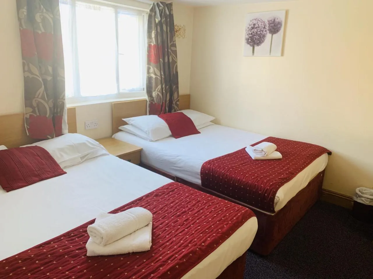 Bedroom, Bed in Britannia Inn Hotel