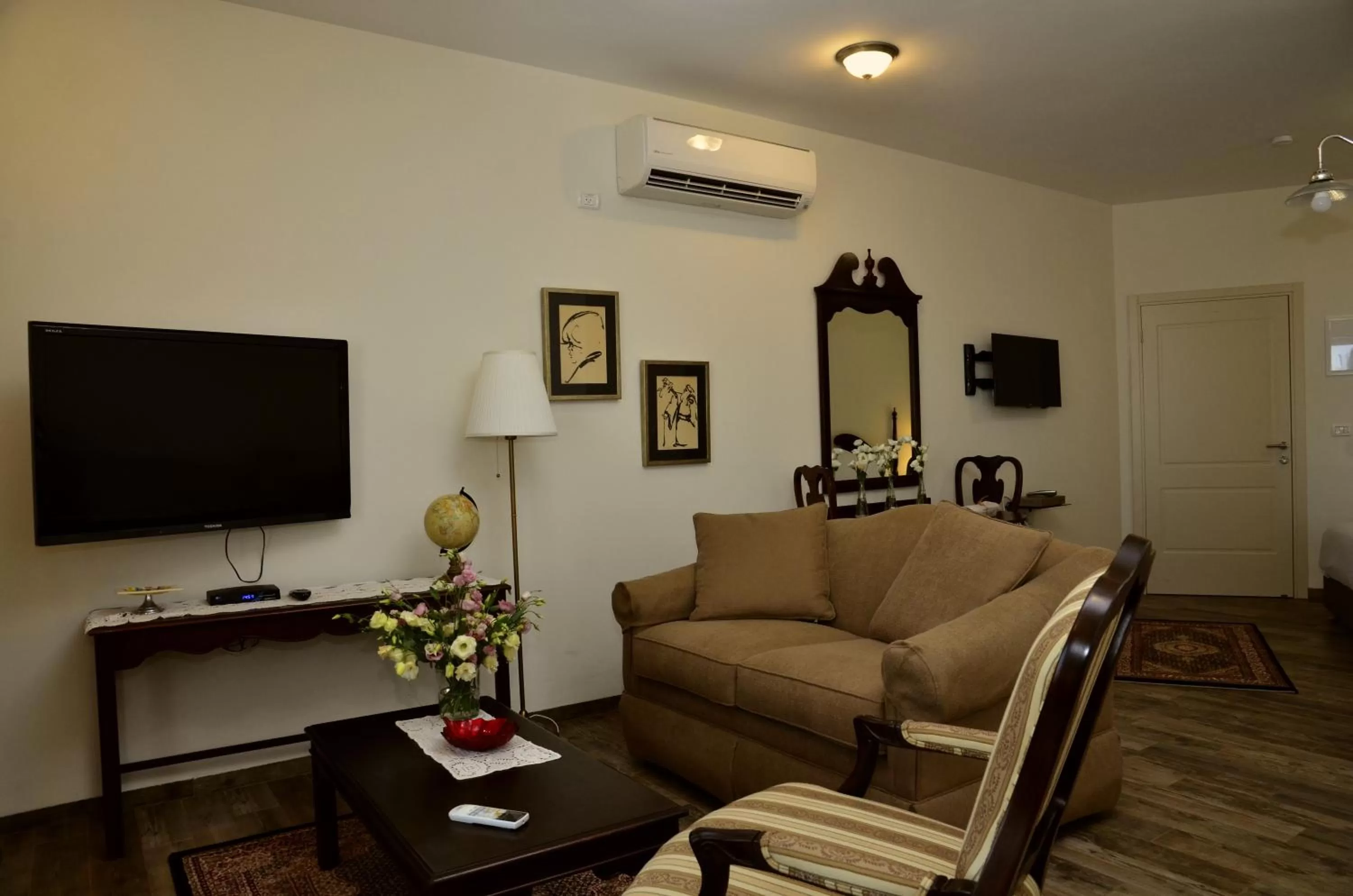 TV and multimedia in HaBaronit