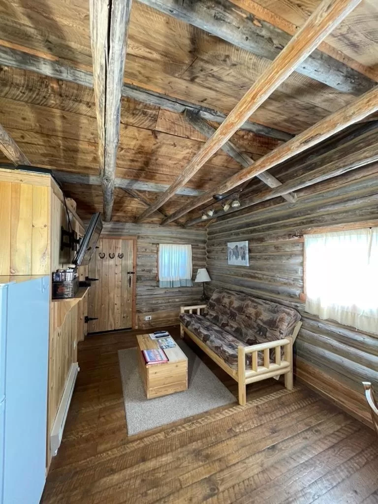 Sportsman Lodge Melrose MT