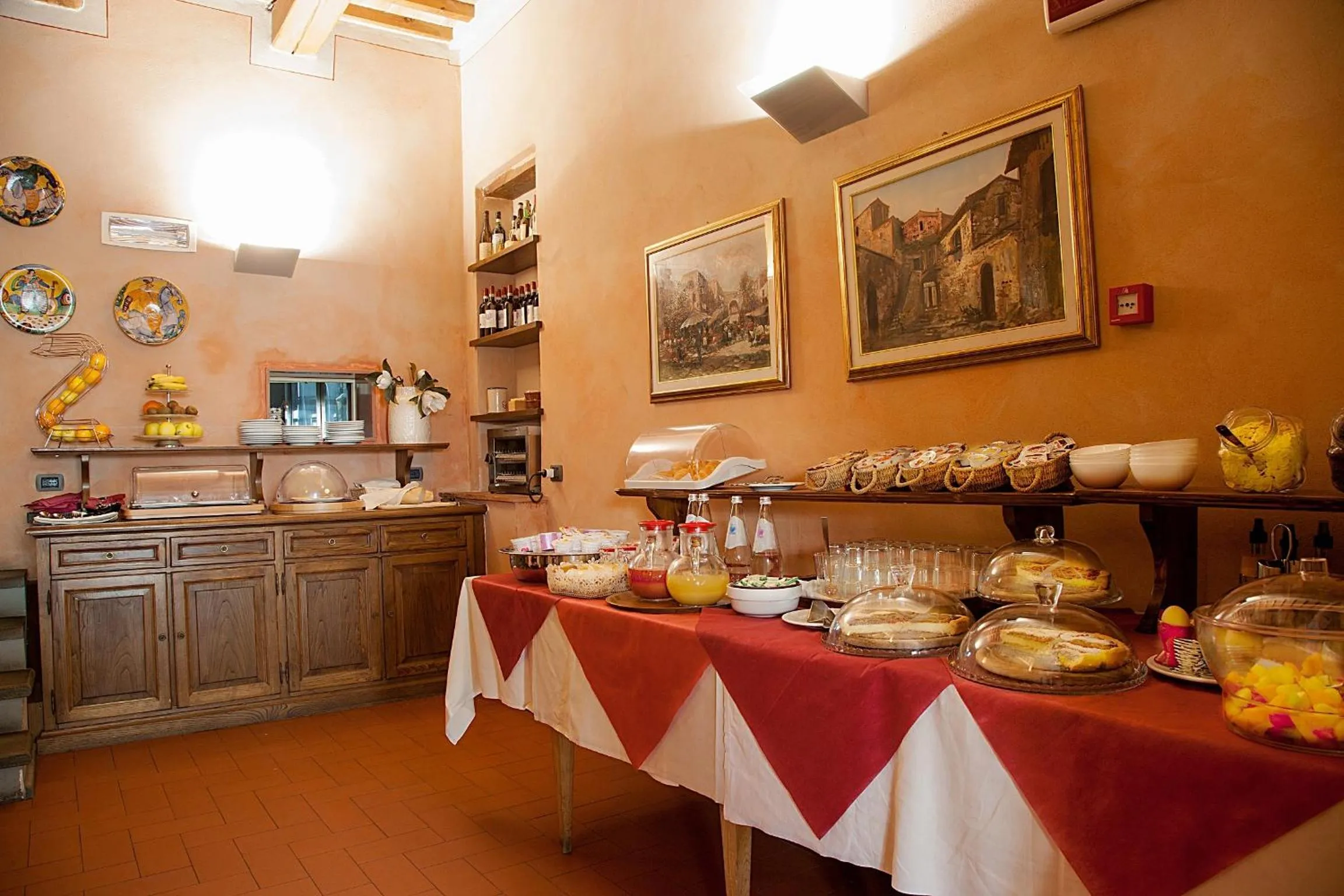 Kitchen or kitchenette in Borgo Sant'ippolito Country Hotel