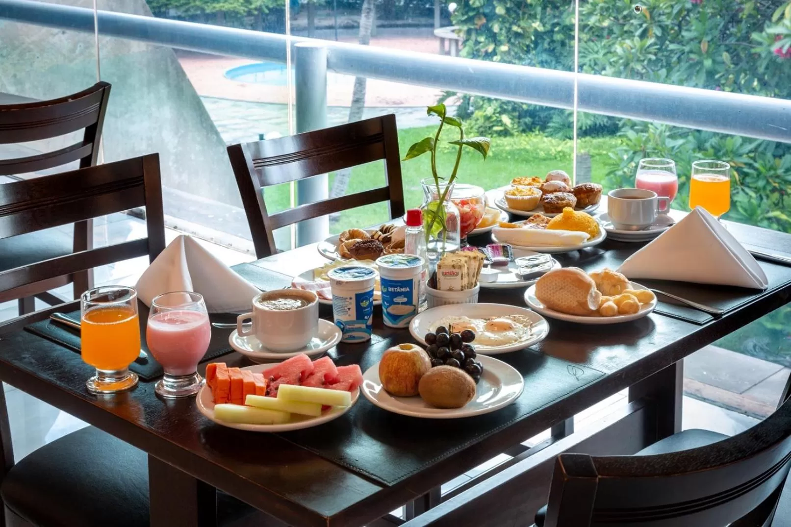 Restaurant/places to eat in Blue Tree Towers Rio Poty