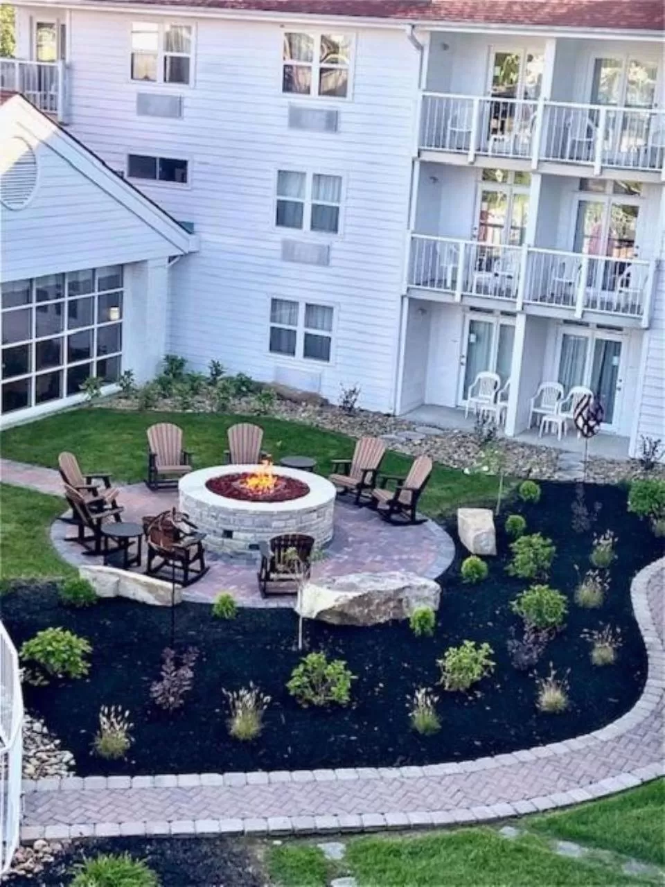 Garden in The Inn at Apple Valley, an Ascend Collection Hotel