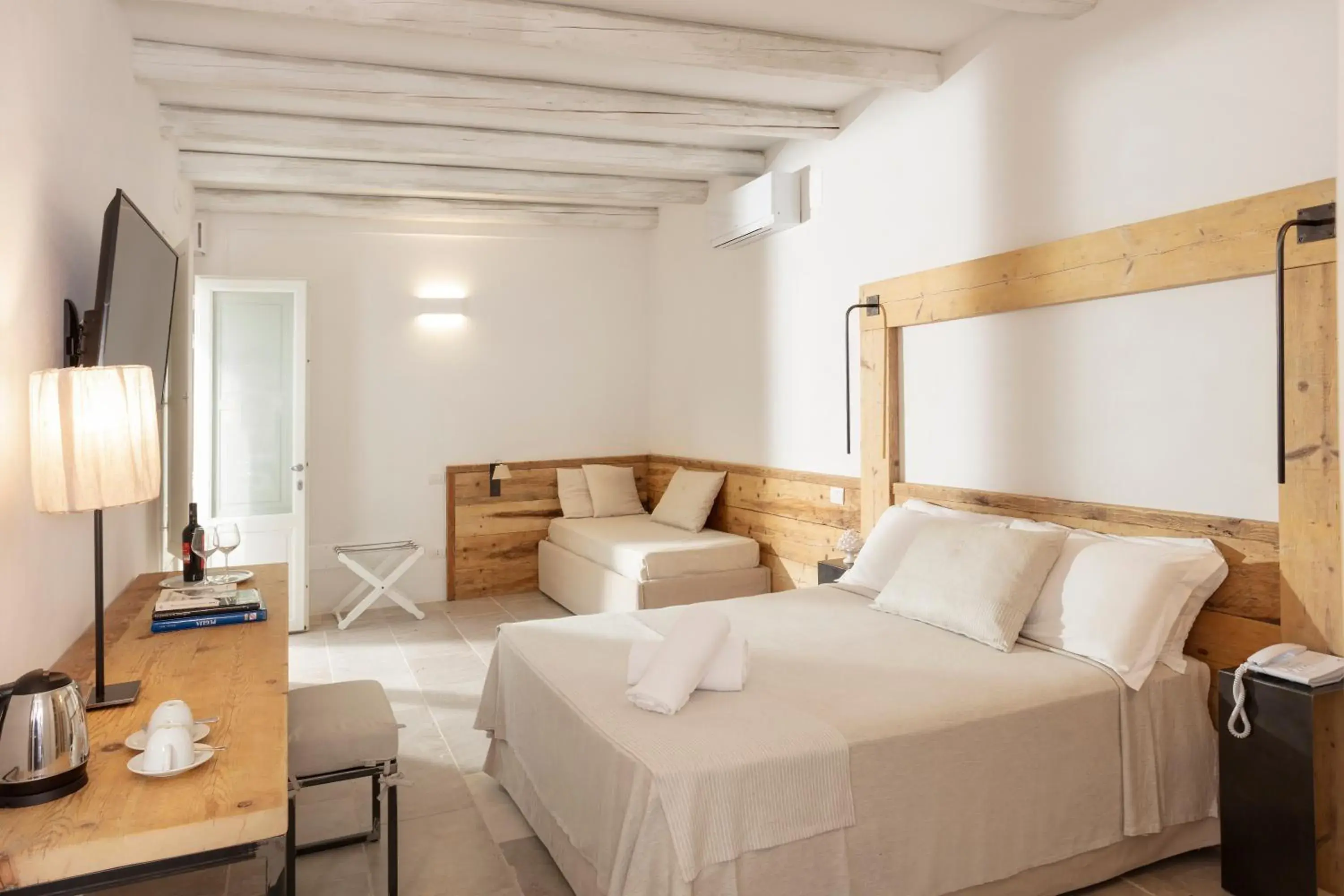 Junior Suite in Masseria Mongiò dell'Elefante Junior Suite in Masseria Mongiò dell'Elefante