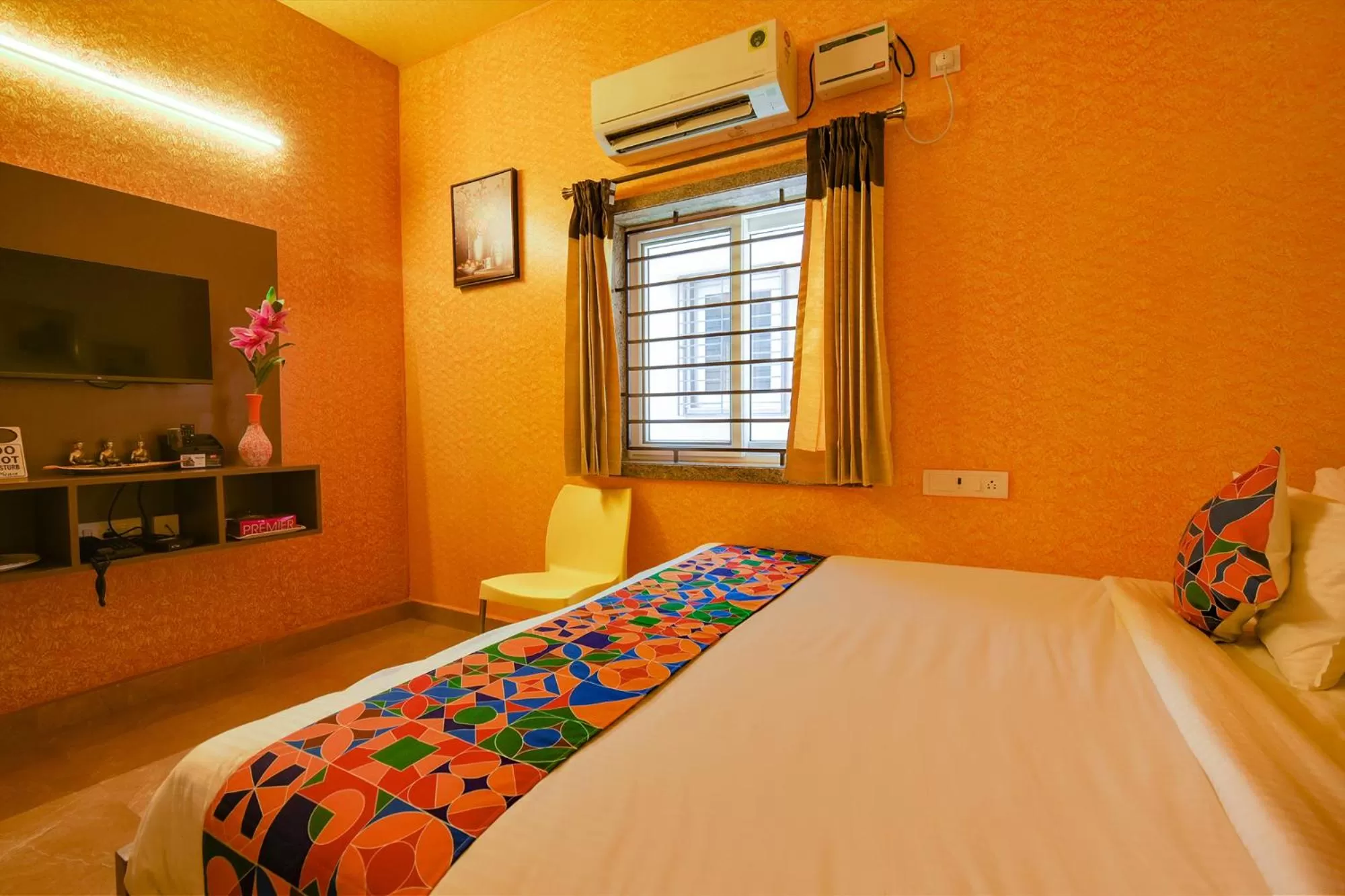Bed in FabHotel Vijaylakshmi Stay Inn