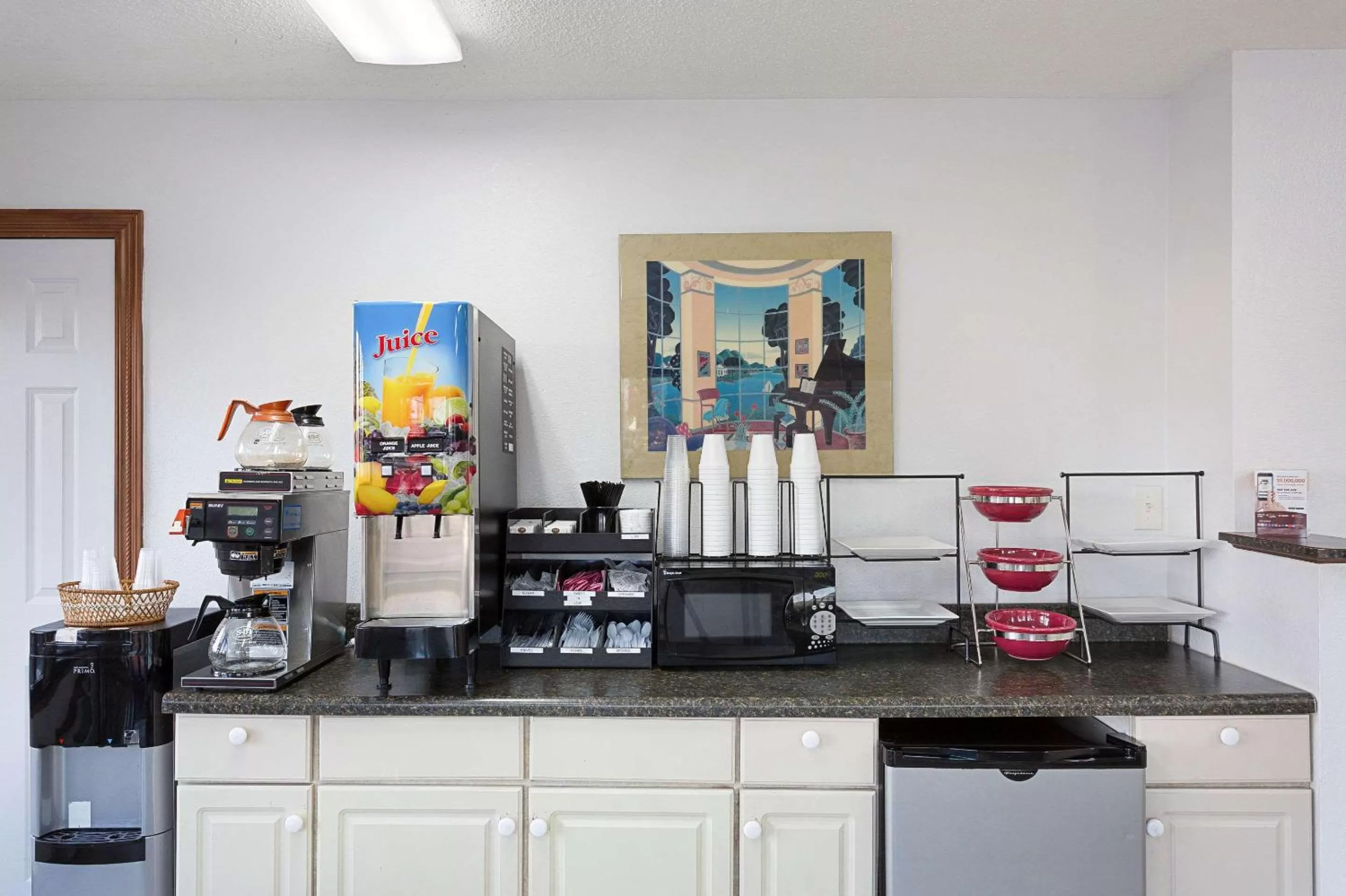 Restaurant/places to eat in Rodeway Inn Lake City I-75