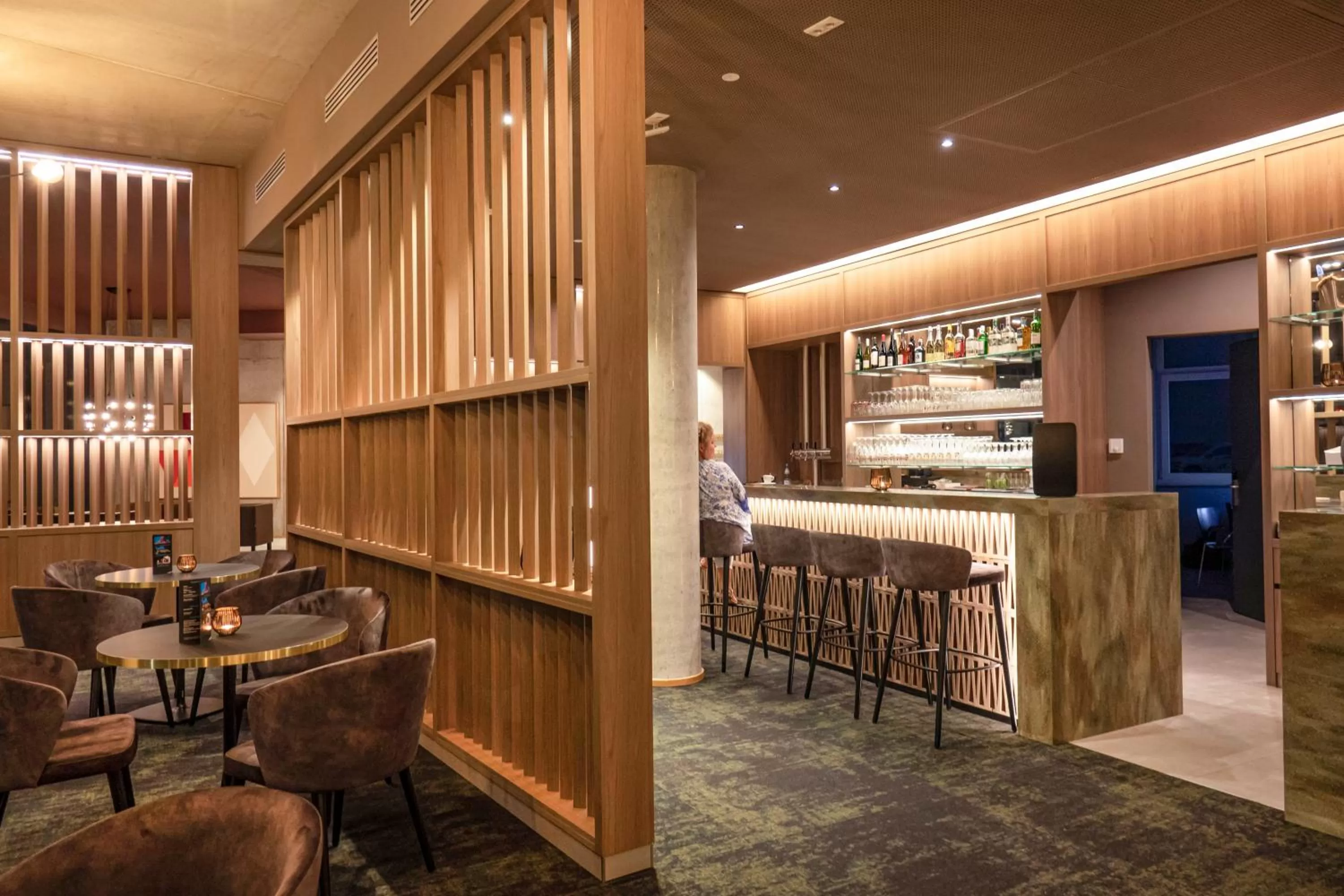Lounge or bar in H24 Stadthotel Bernau