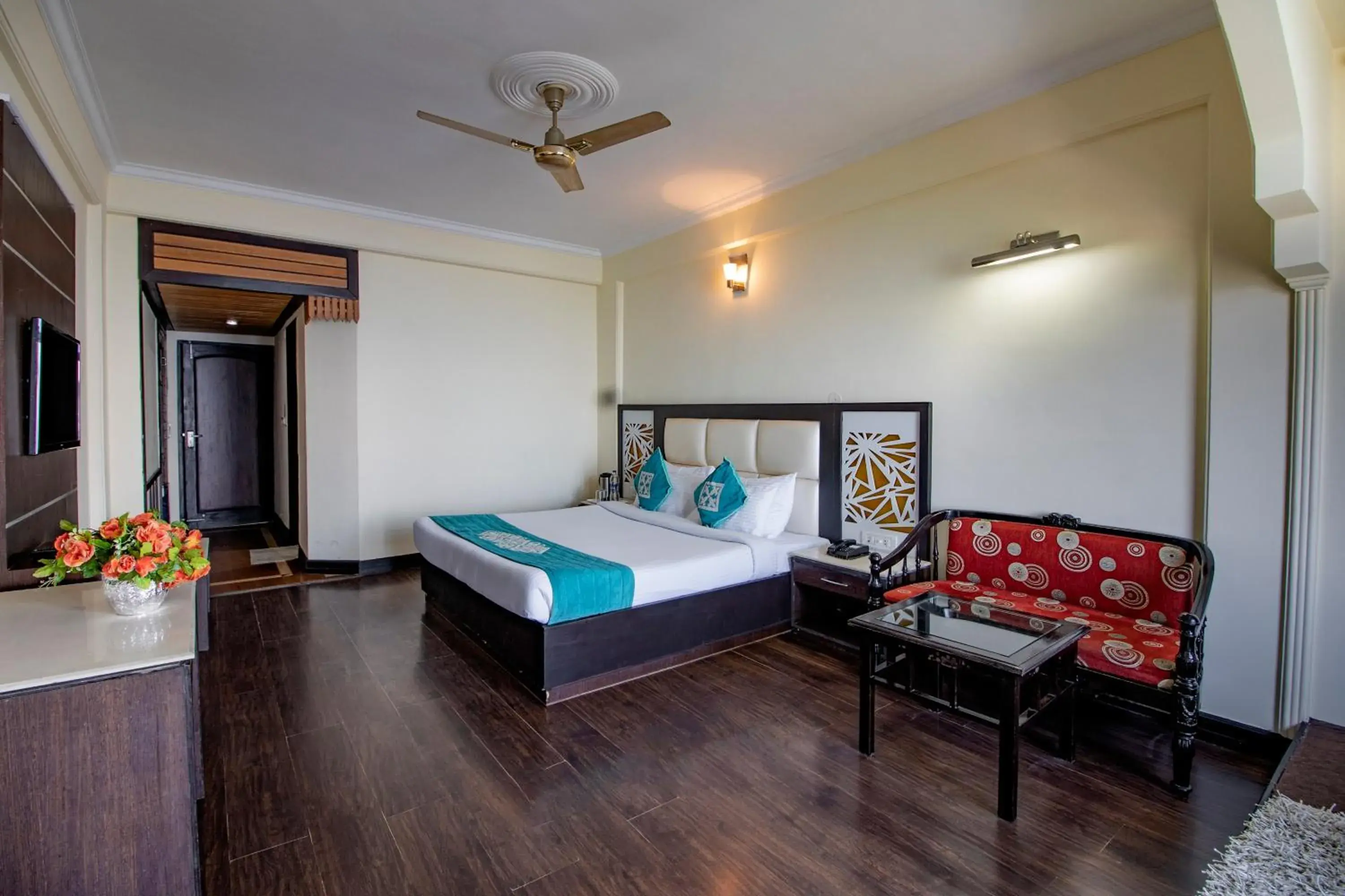 Superior Room (Partial Valley View and Centralized Air Conditioned) in Snow Valley Resorts Dalhousie Superior Room (Partial Valley View and Centralized Air Conditioned) in Snow Valley Resorts Dalhousie