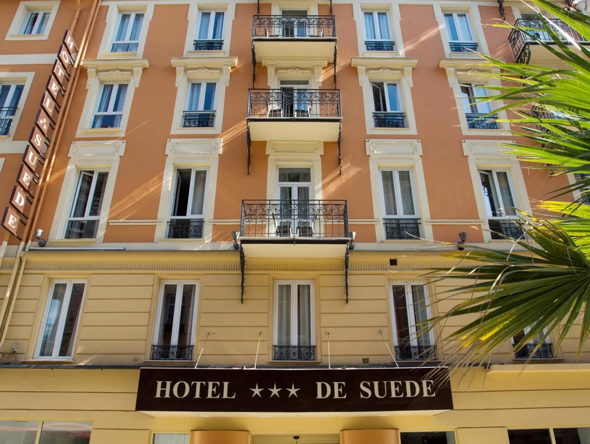Facade/entrance in Hotel De Suède
