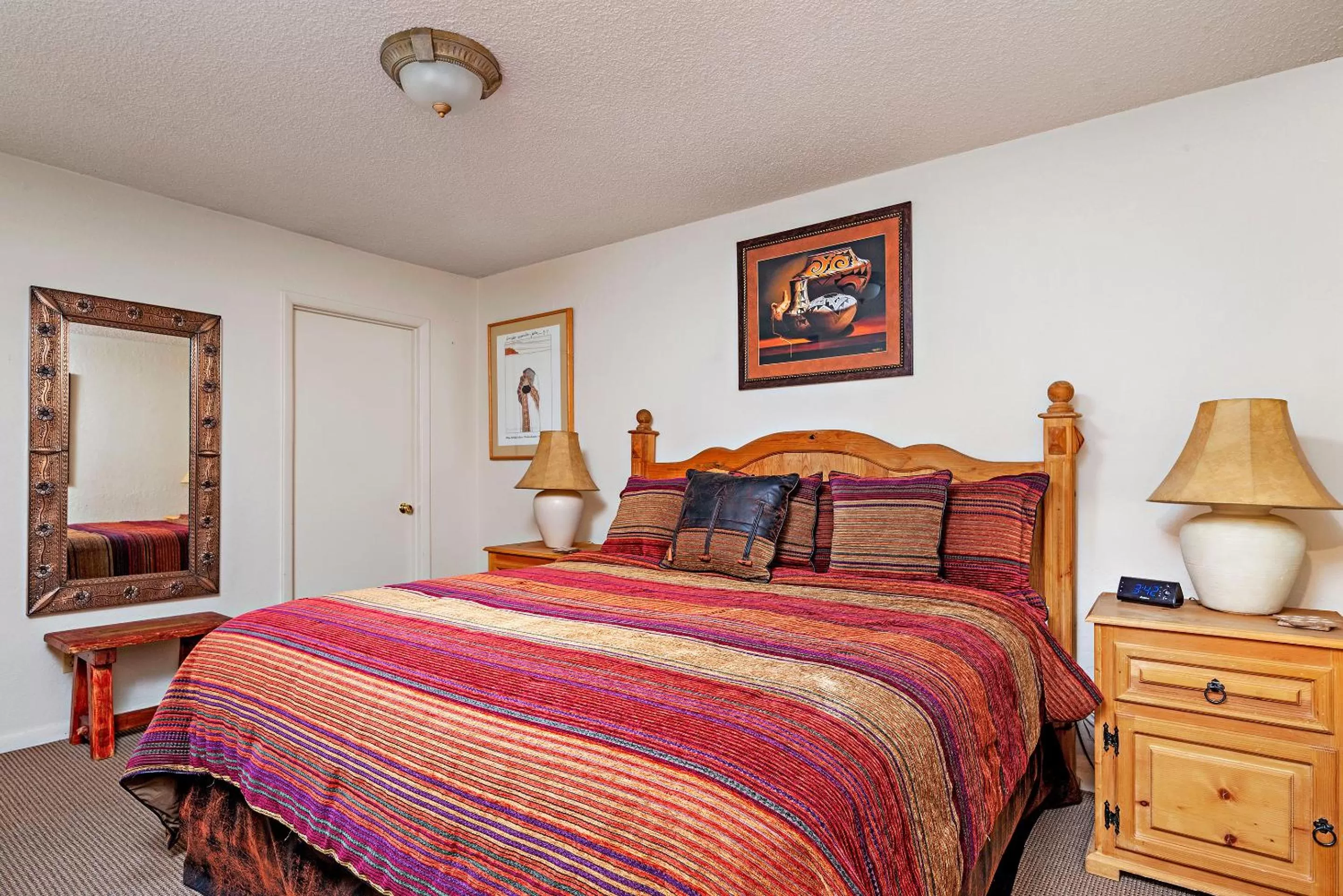 Bedroom, Bed in Fort Marcy Suites by All Seasons Resort Lodging