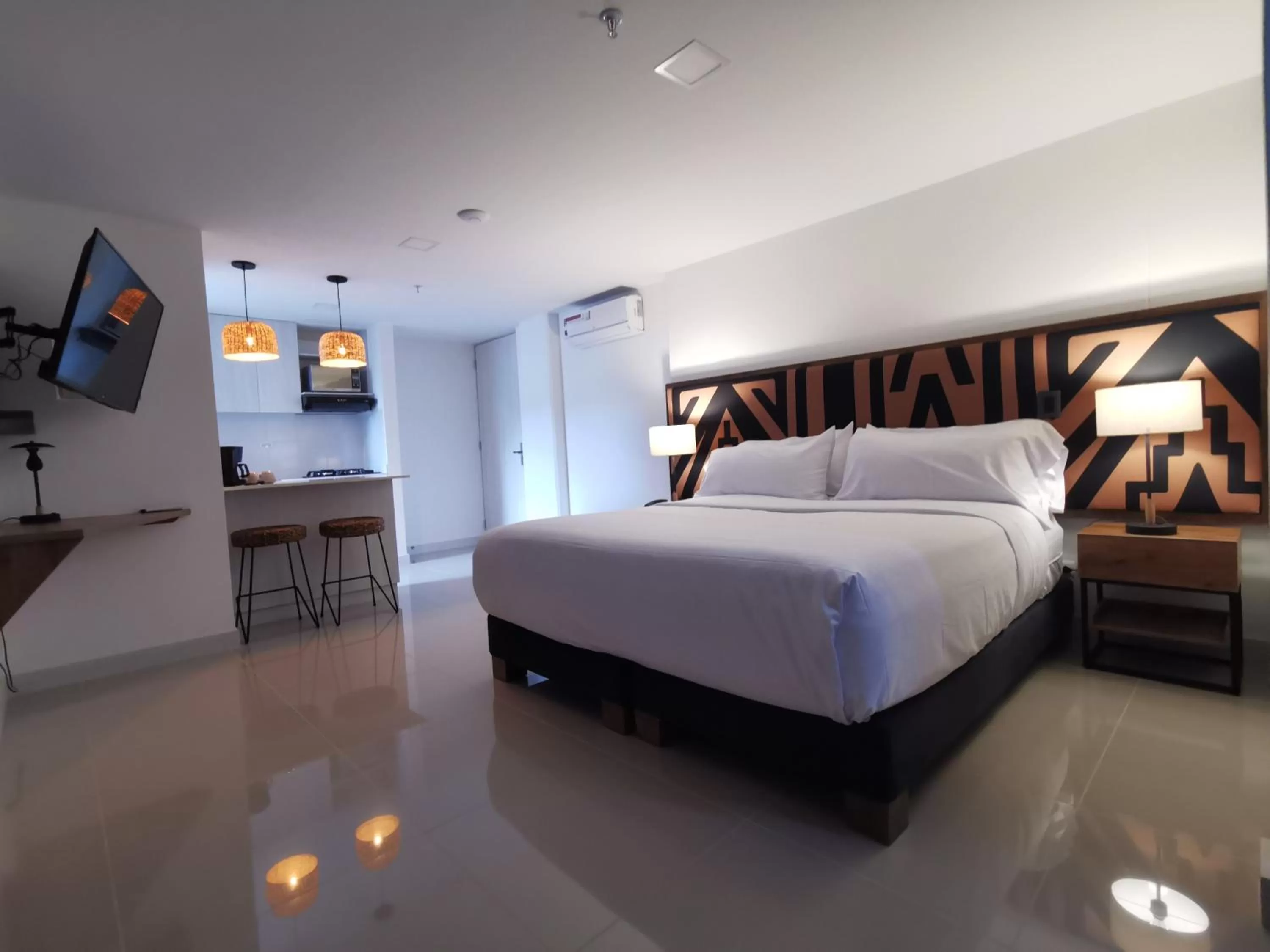 Photo of the whole room, Bed in Origen Local Suites