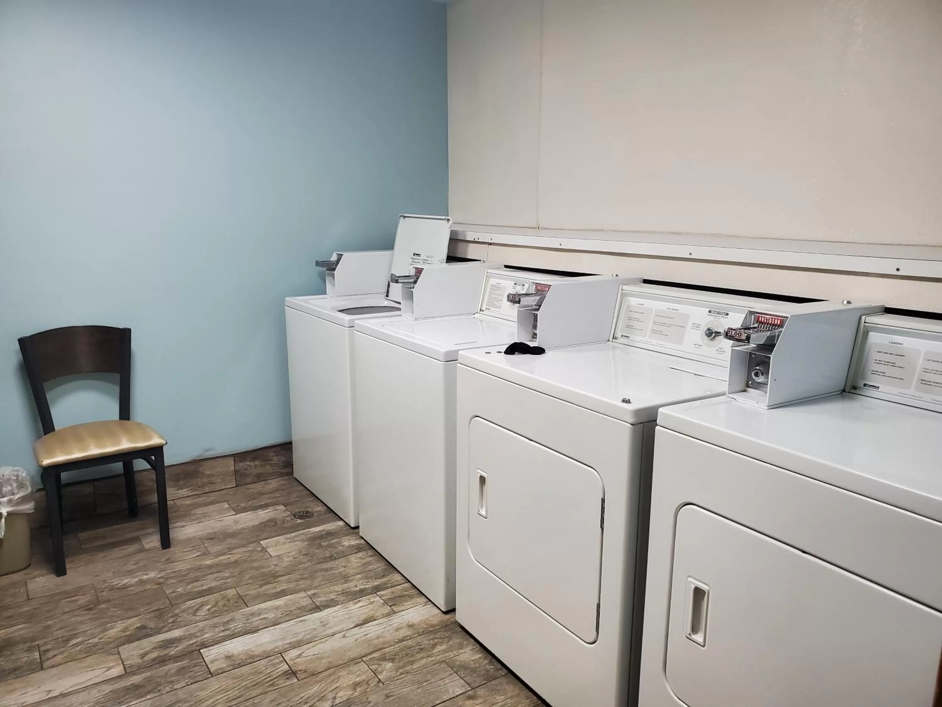 Property building, Bathroom in Hotel Thea Tacoma, Ascend Hotel Collection