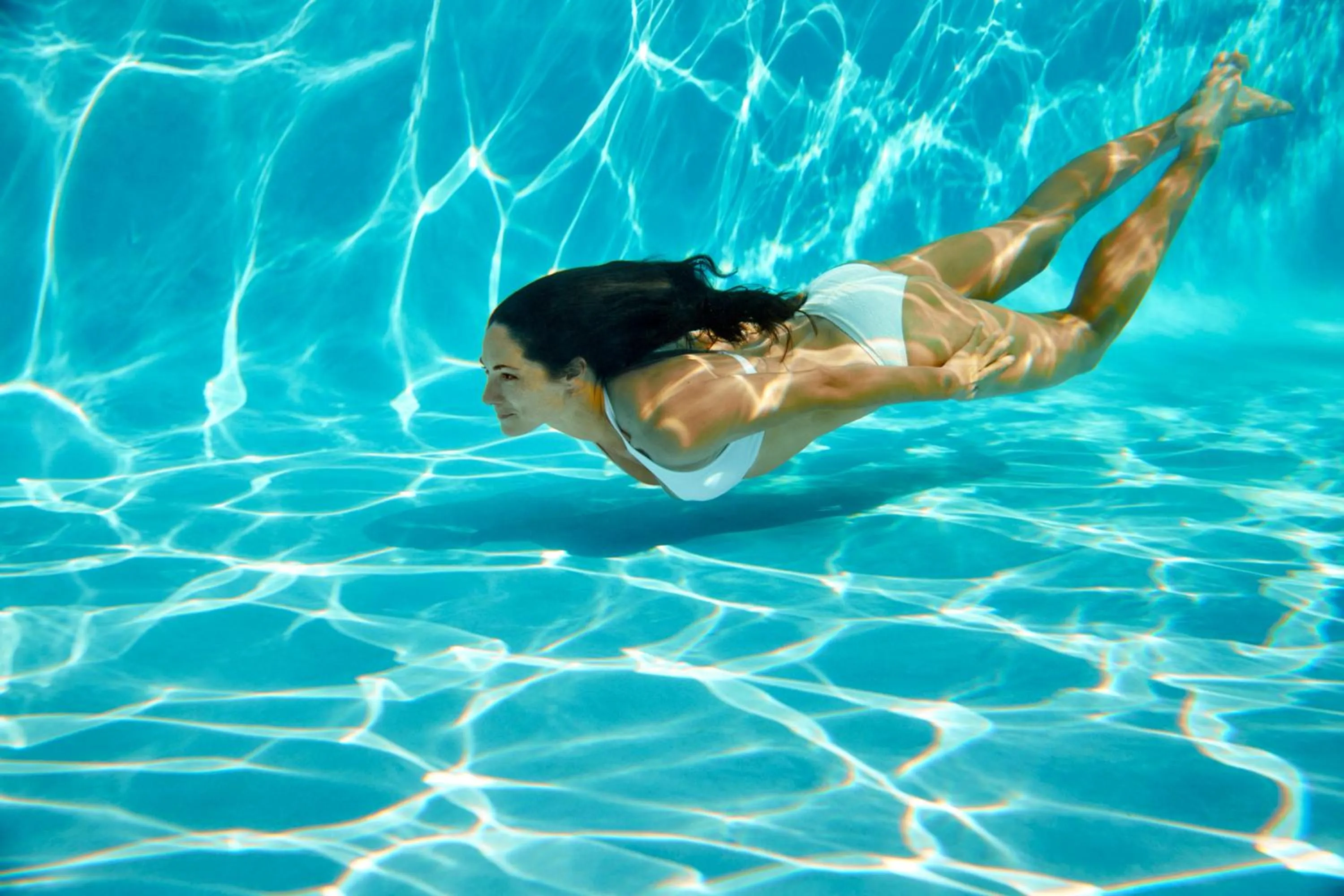 Swimming pool in Aloft Zhengzhou Shangjie