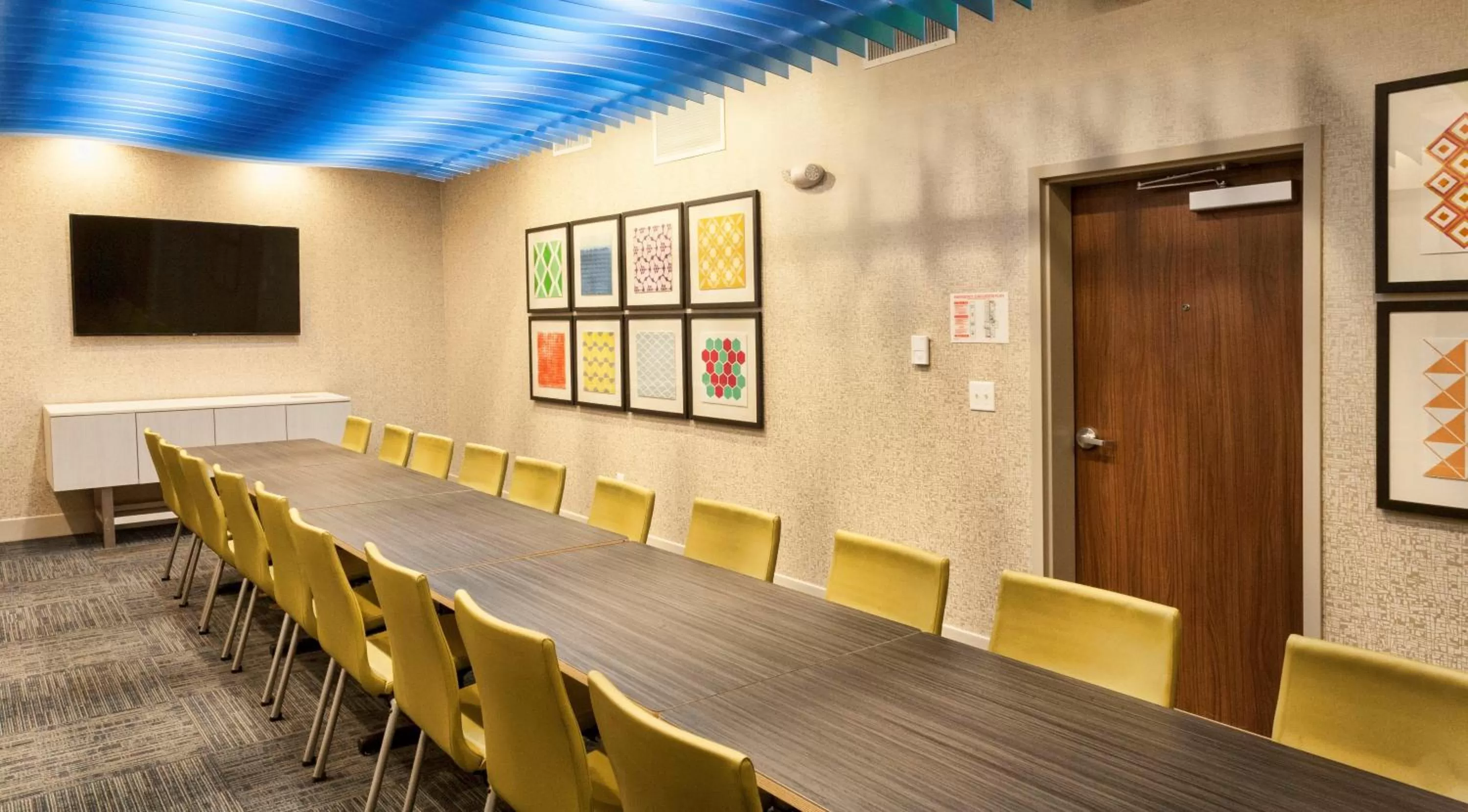 Meeting/conference room in Holiday Inn Express & Suites - Dodge City by IHG