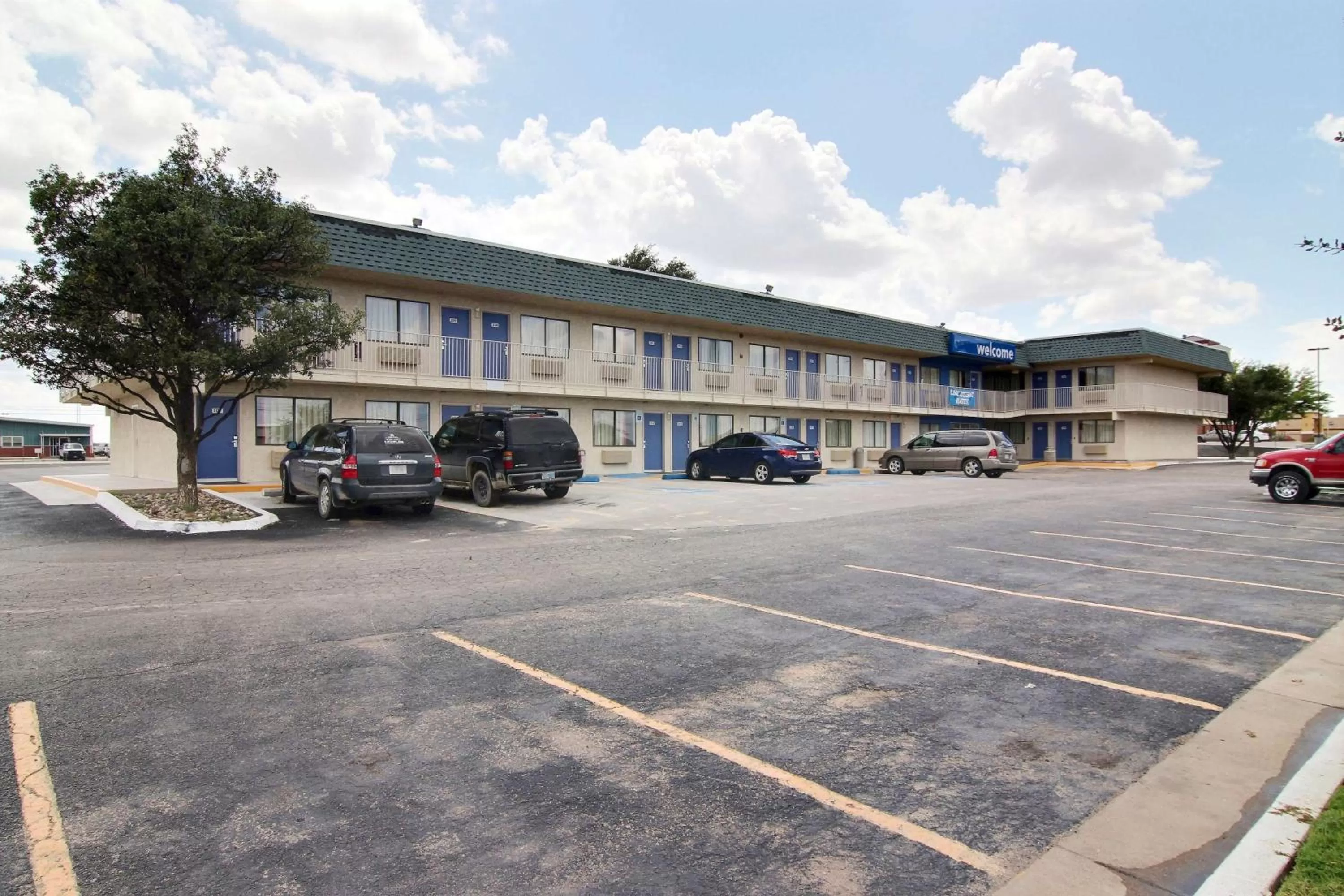 Property building in Motel 6-Fort Stockton, TX