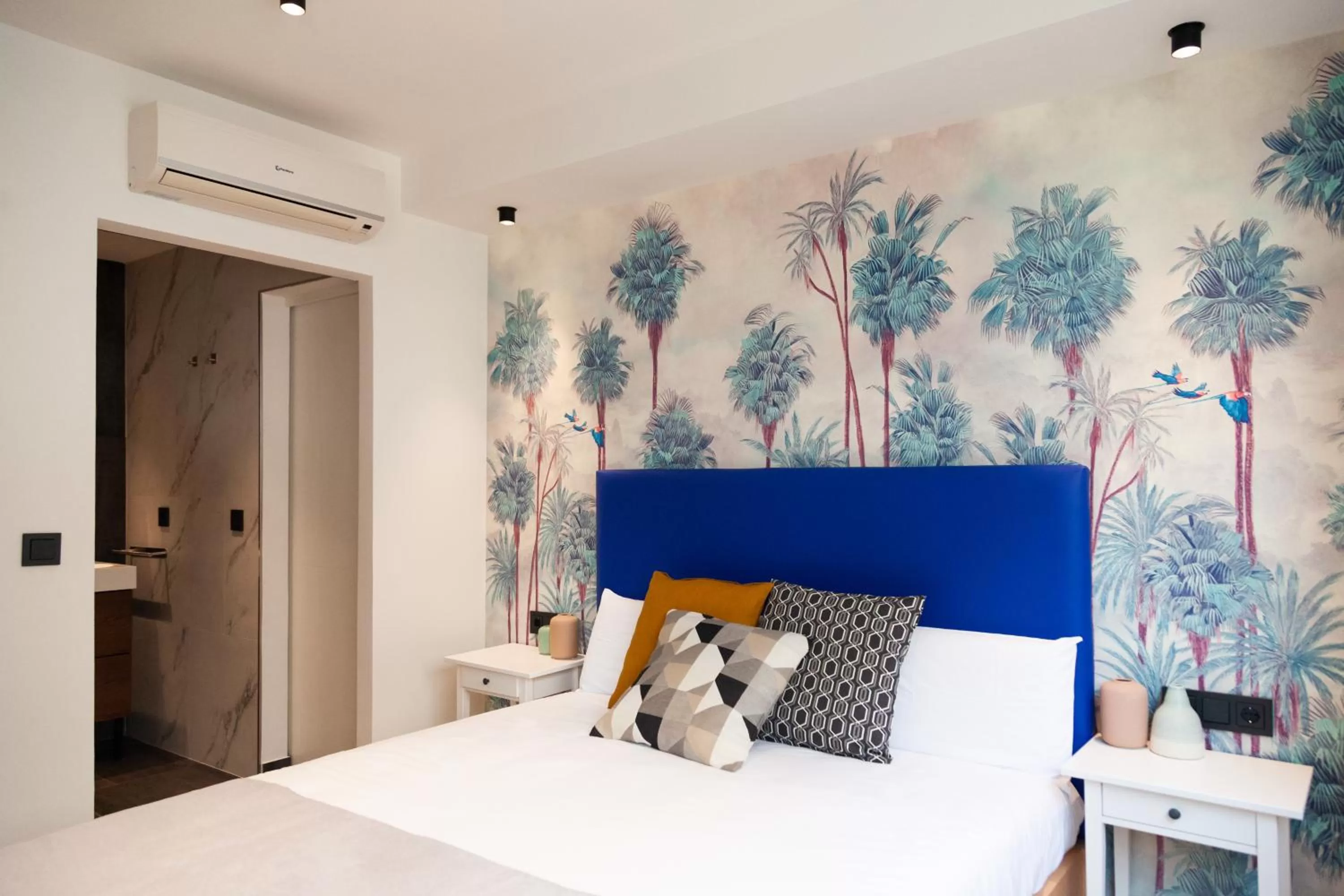 Bed in Welldone Sierpes Boutique