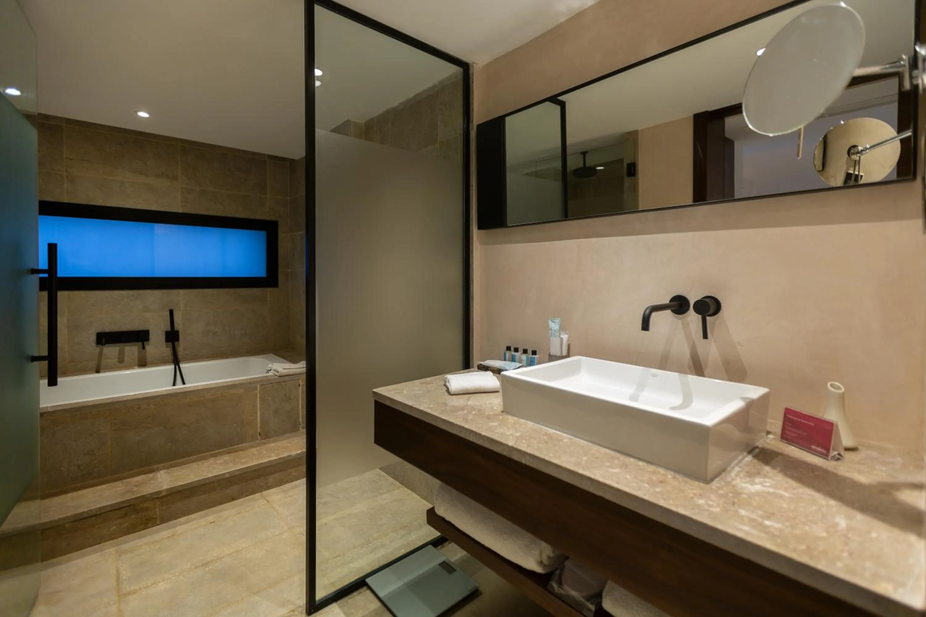 Bathroom in Mövenpick Hotel Gammarth Tunis