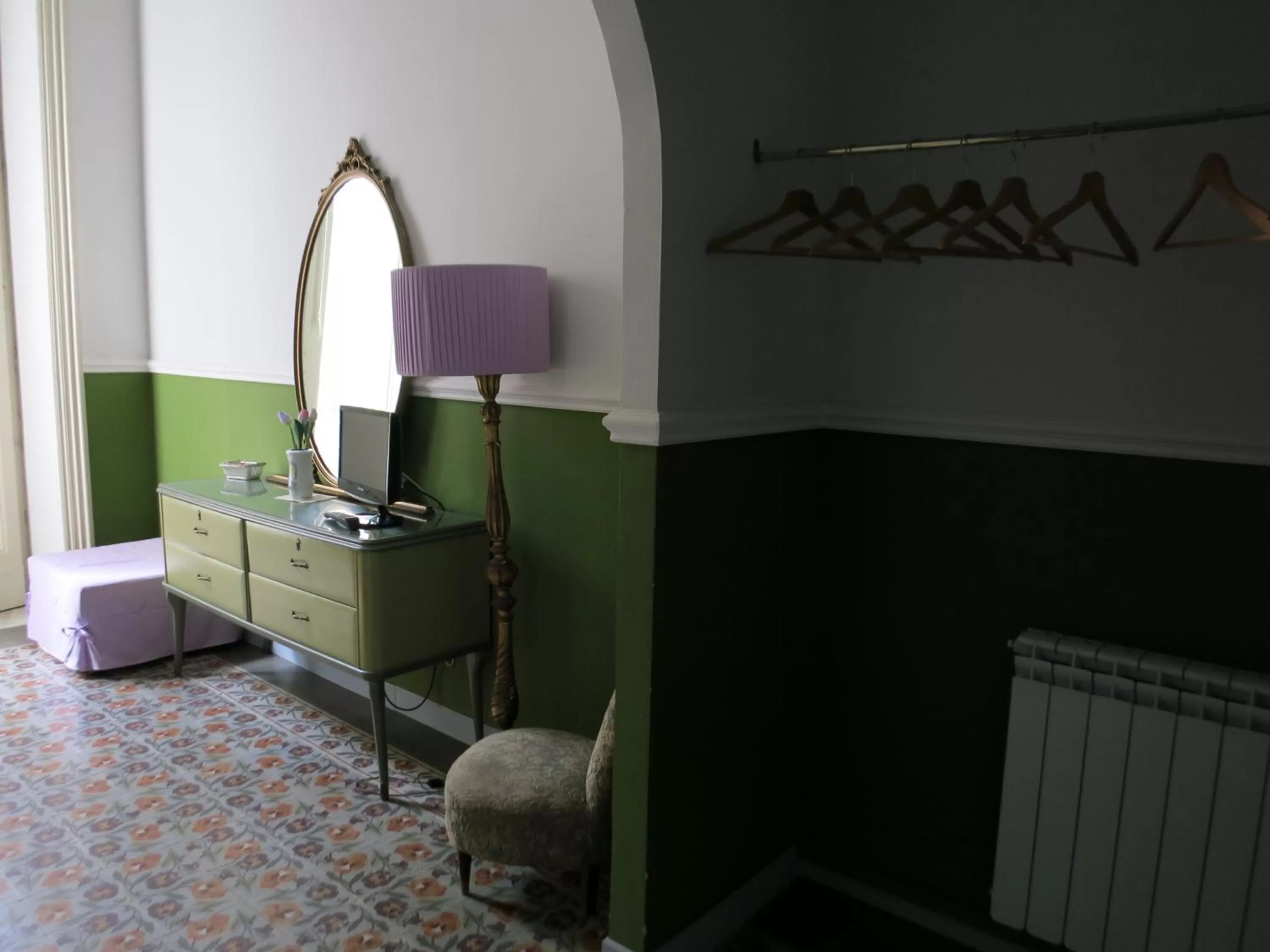 Photo of the whole room in Maison Decò